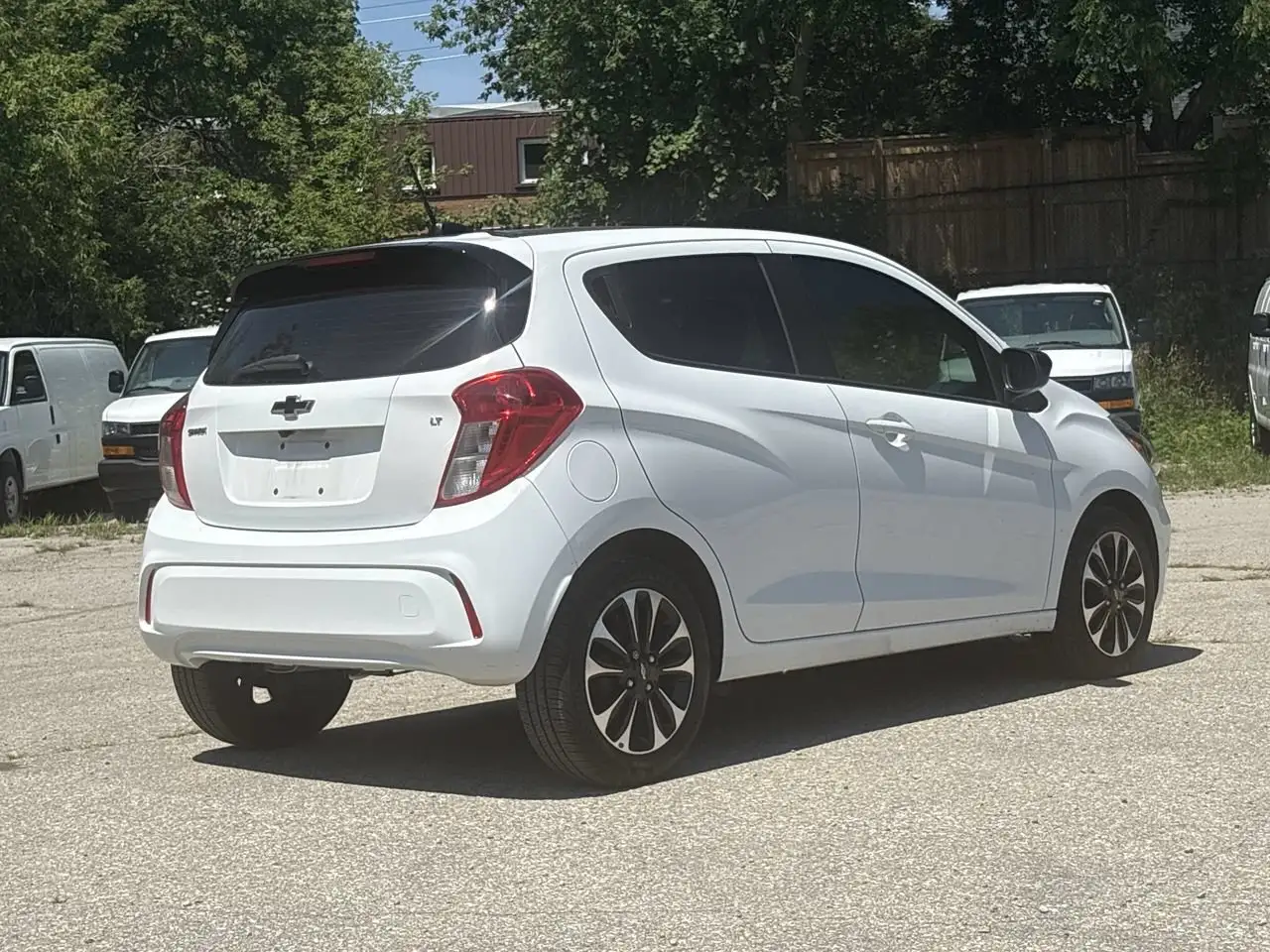Chevrolet Spark снимка Chevrolet Spark