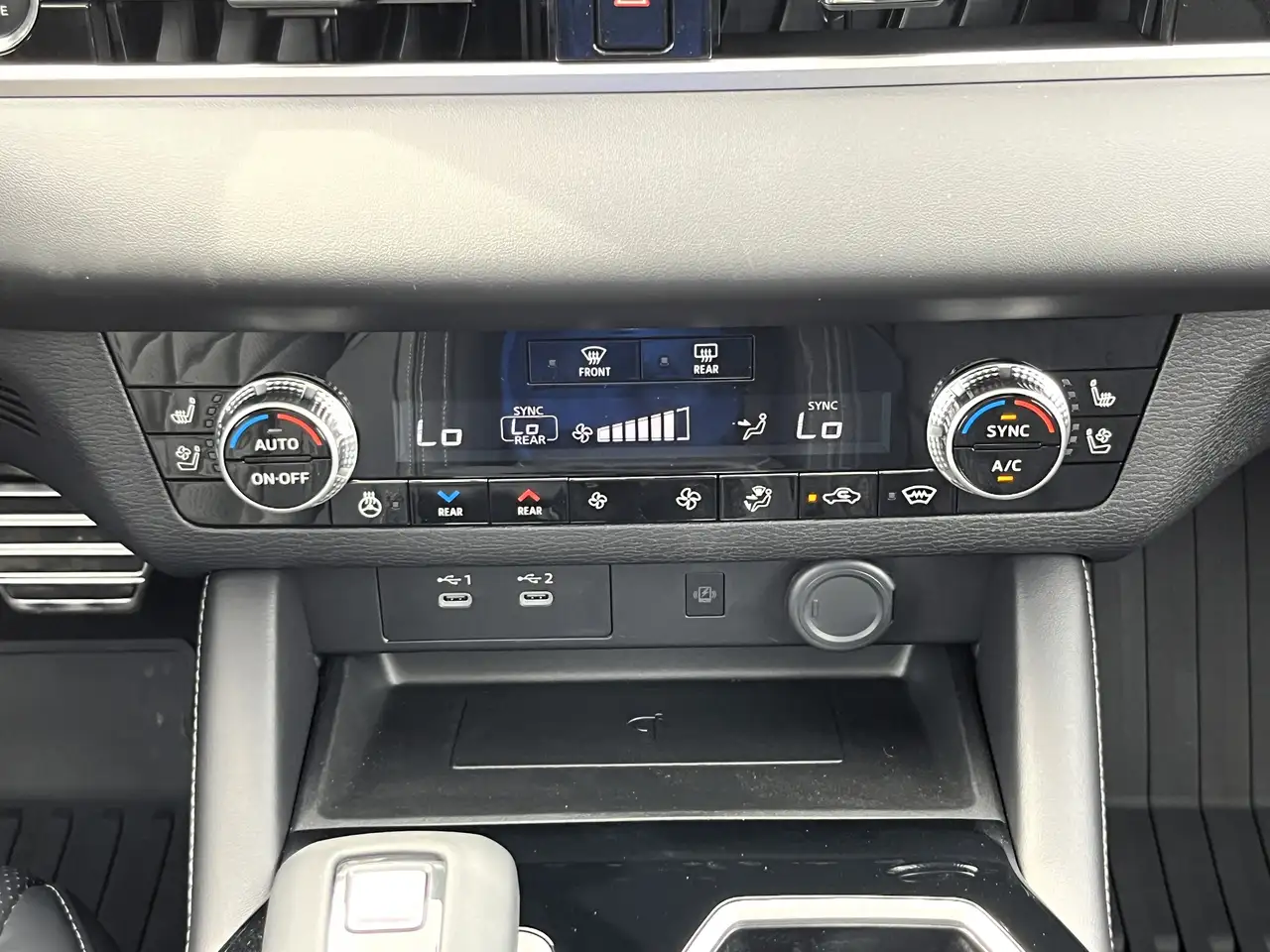Mitsubishi Outlander снимка Mitsubishi Outlander