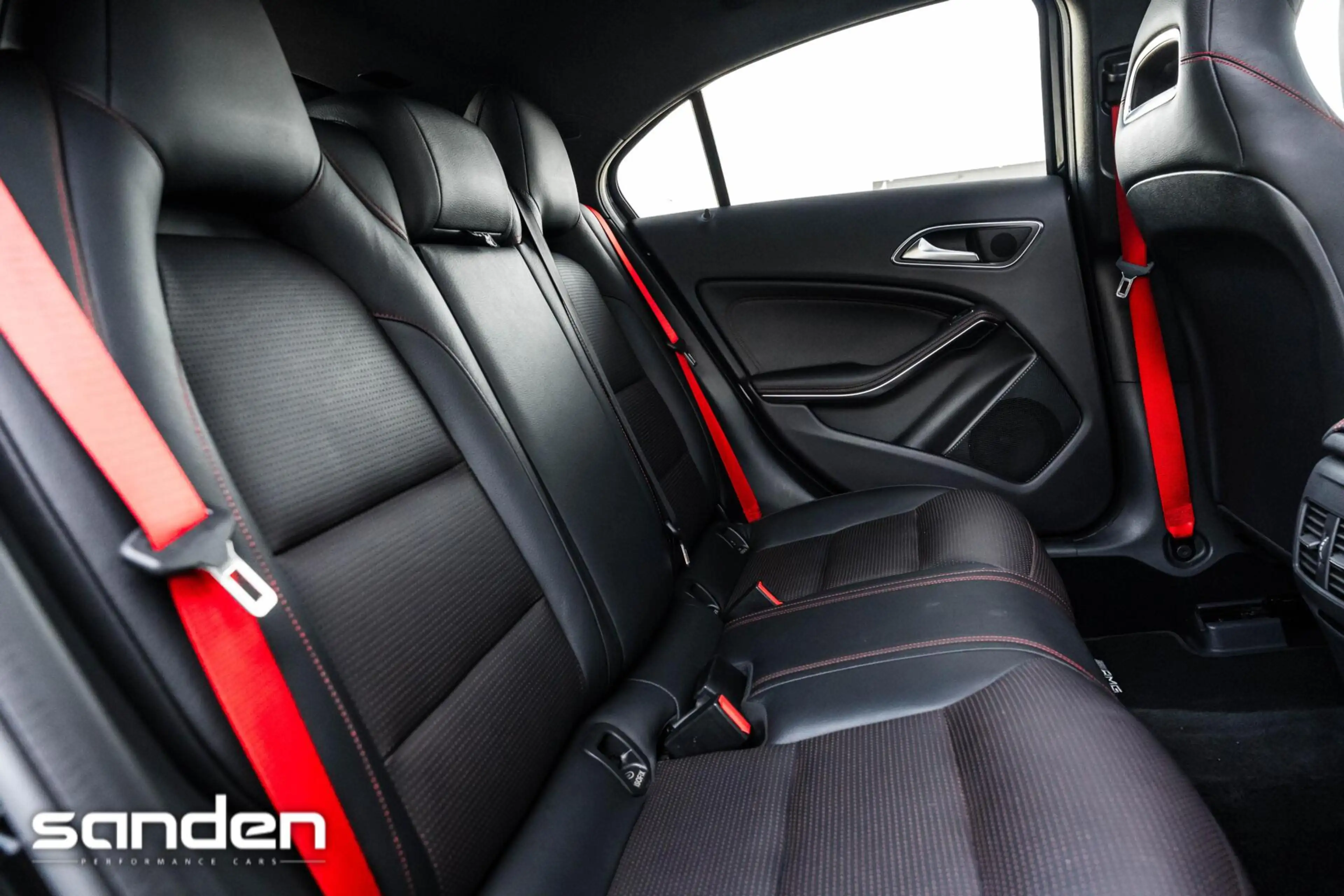 Mercedes-Benz A 45 AMG A45 4MATIC|Facelift|Aero|Pano|Leder| — photo 38