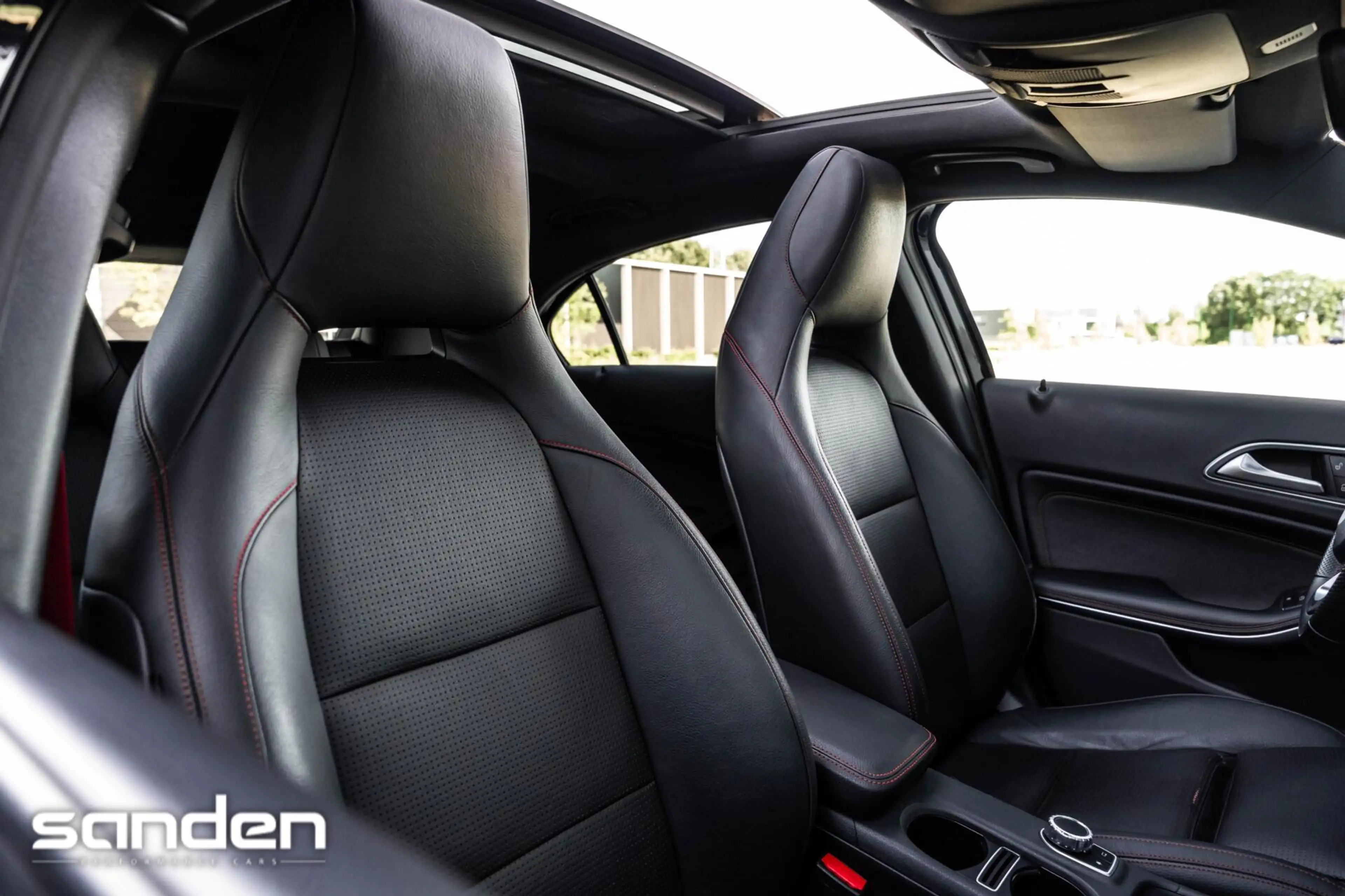 Mercedes-Benz A 45 AMG A45 4MATIC|Facelift|Aero|Pano|Leder| — photo 31