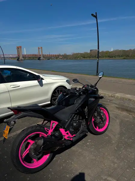 Honda CBR 250 - foto 5