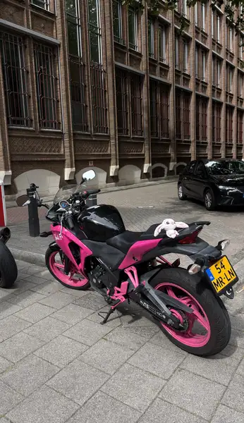 Honda CBR 250 - foto 2