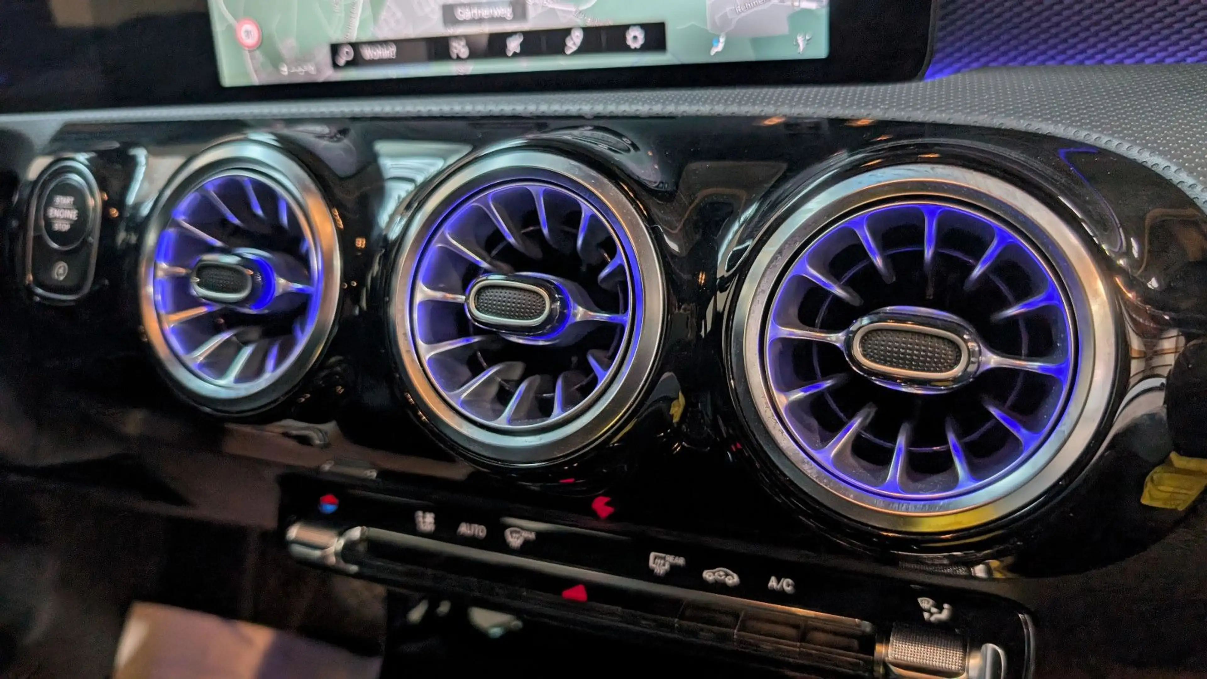 Mercedes-Benz A 180 Progressive WIDE+MBUX+KAM+LED+SPUR — photo 12