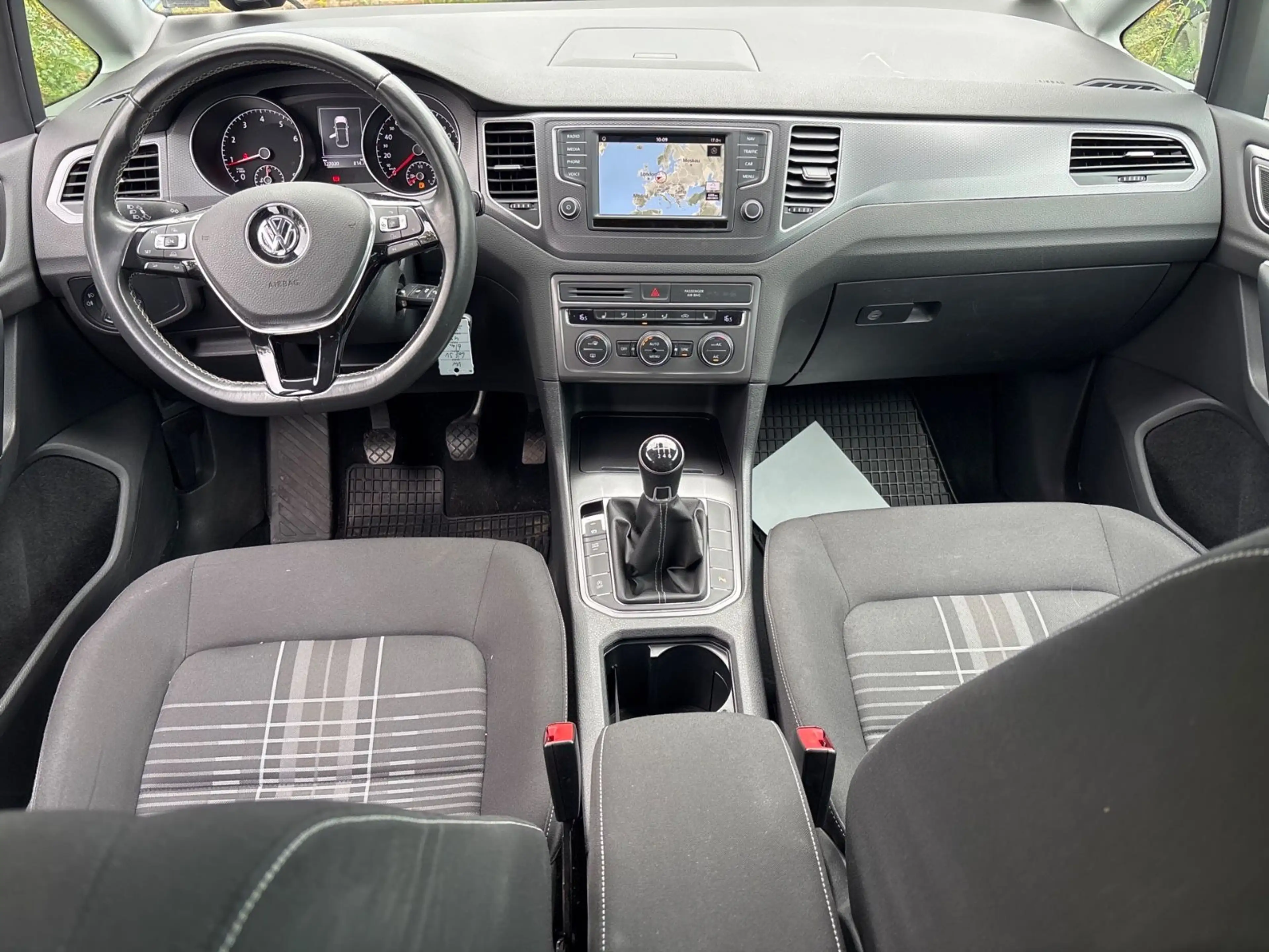 Volkswagen Golf Sportsvan LOUNGE |XENON|AHK|KAMERA|KLIMA — photo 2