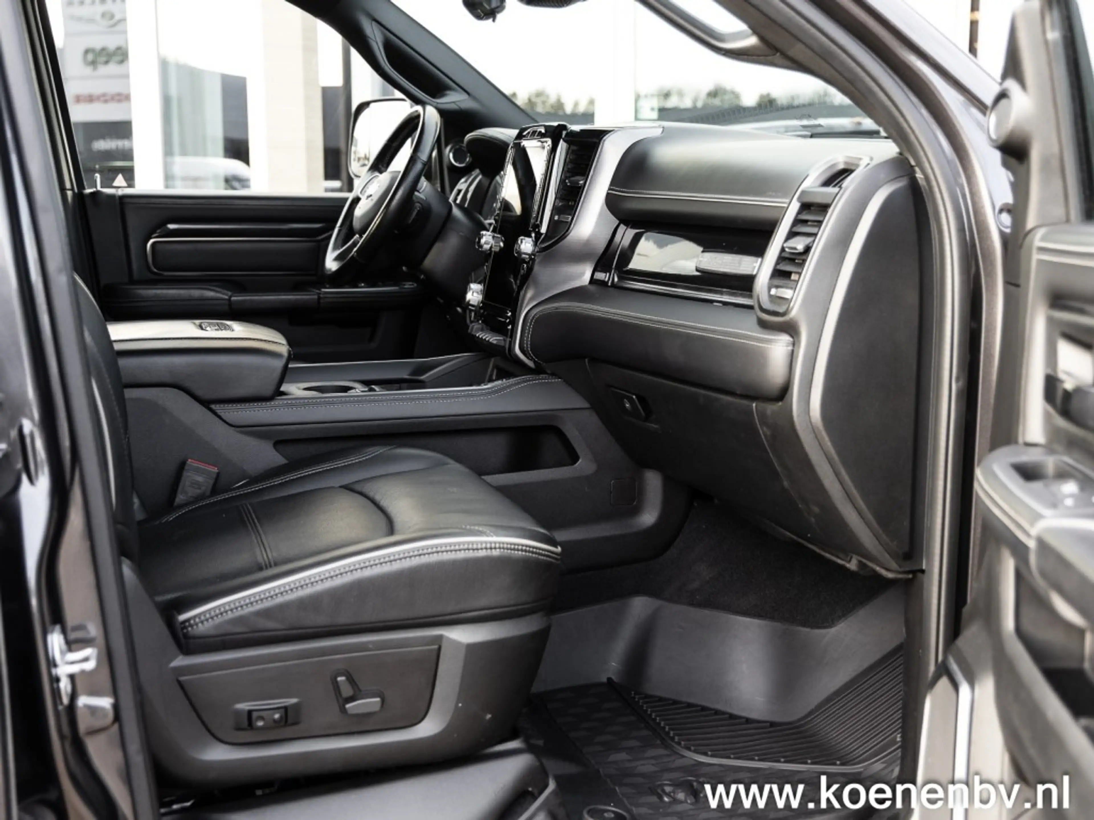 Dodge RAM Powerwagon 2500 C-rijbewijs / geen bijtelling / 35 — photo 23