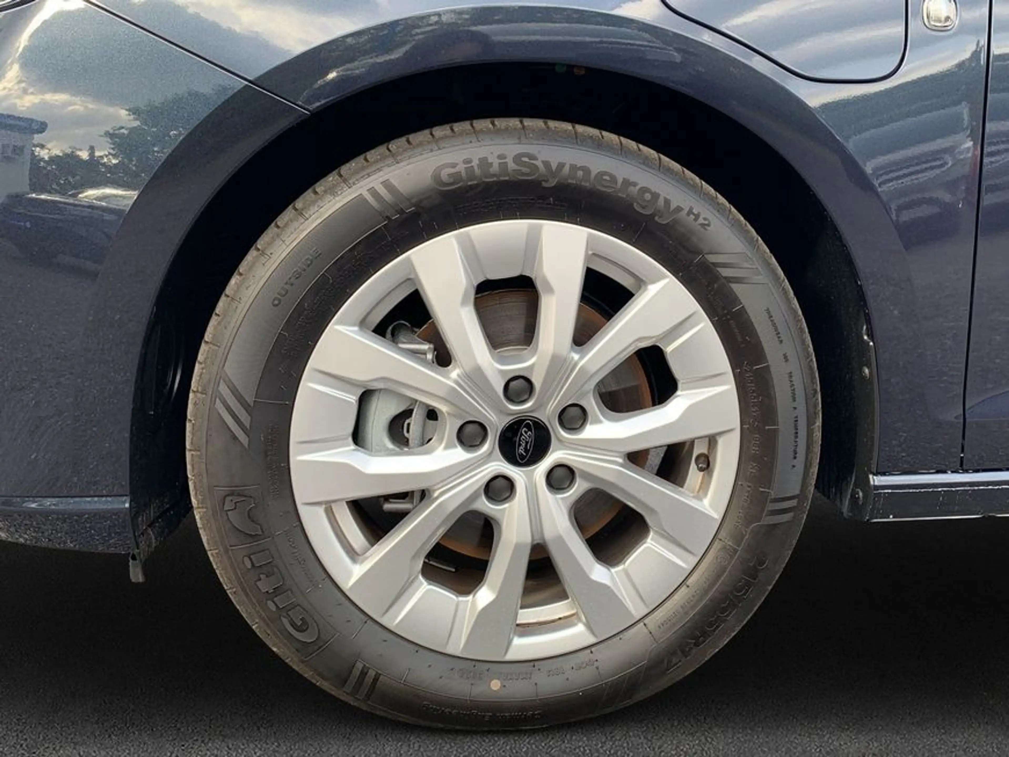 Ford Grand Tourneo Connect 1.5 EcoBoost PHEV Aut. TREND — photo 8