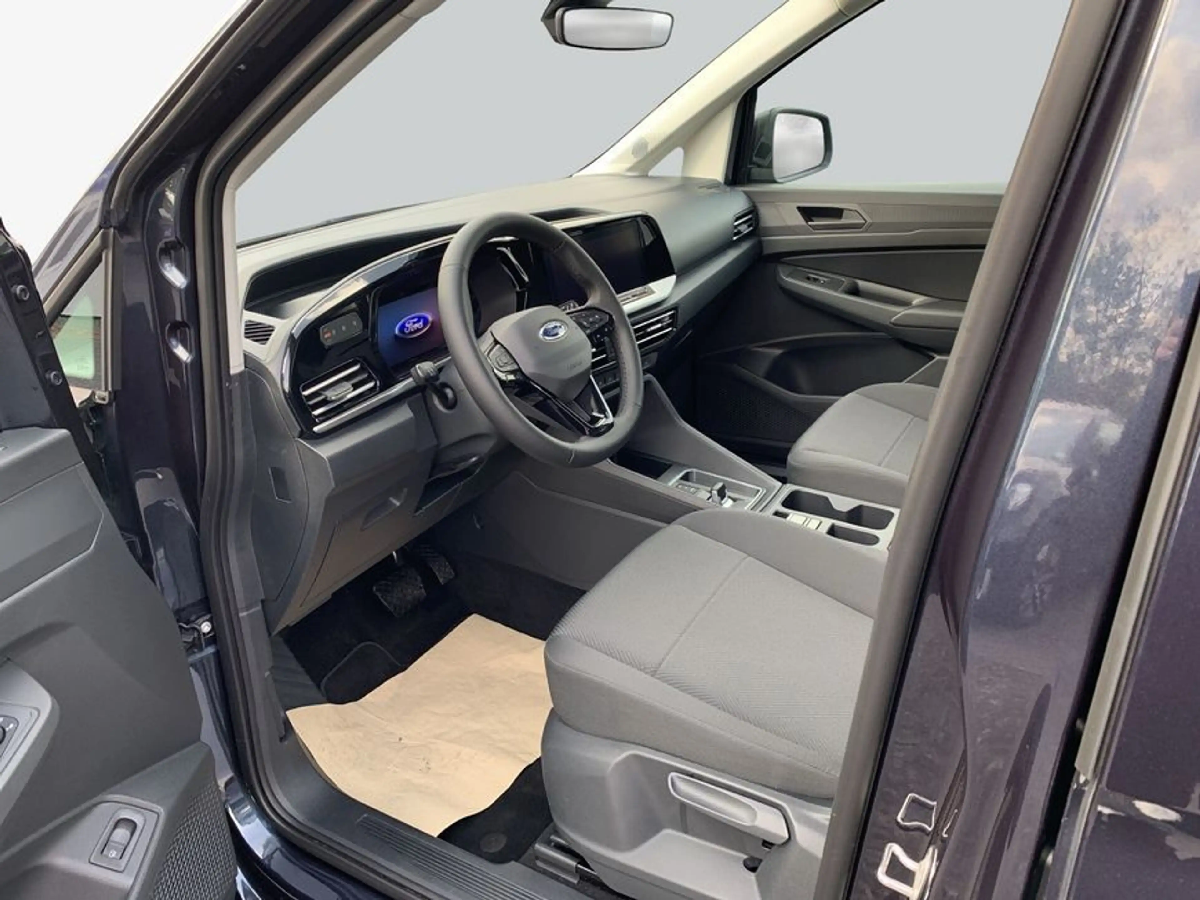 Ford Grand Tourneo Connect 1.5 EcoBoost PHEV Aut. TREND — photo 10