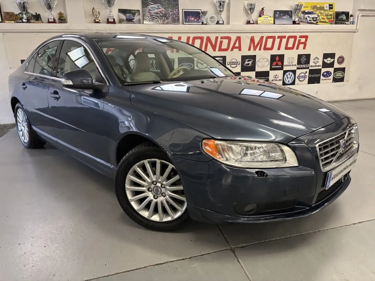 Volvo S80 D5 Executive Geartronic Bleu - 2