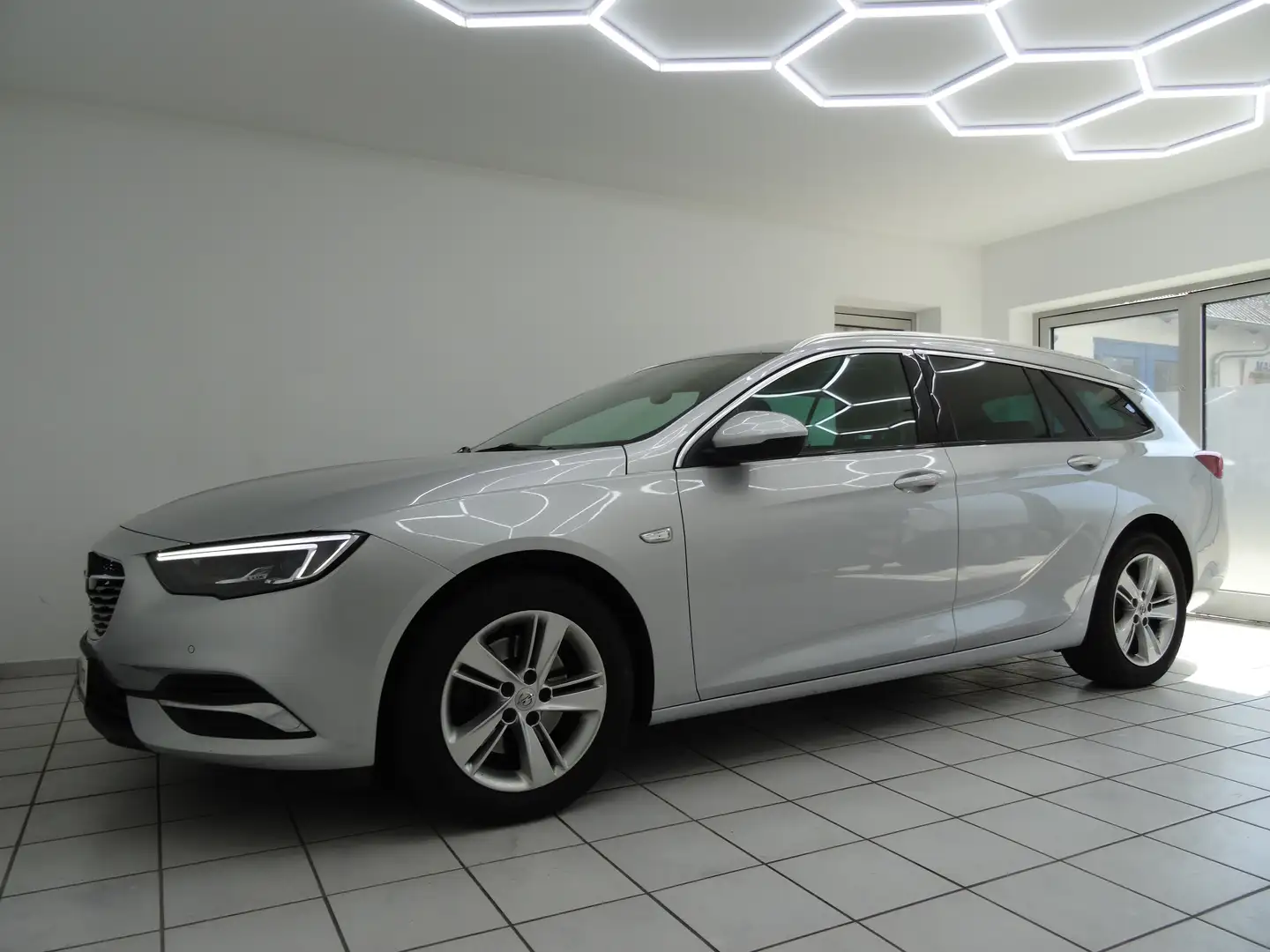 Opel Insignia 2.0 B Sports Tourer Innovation LED PDC Zilver - 2