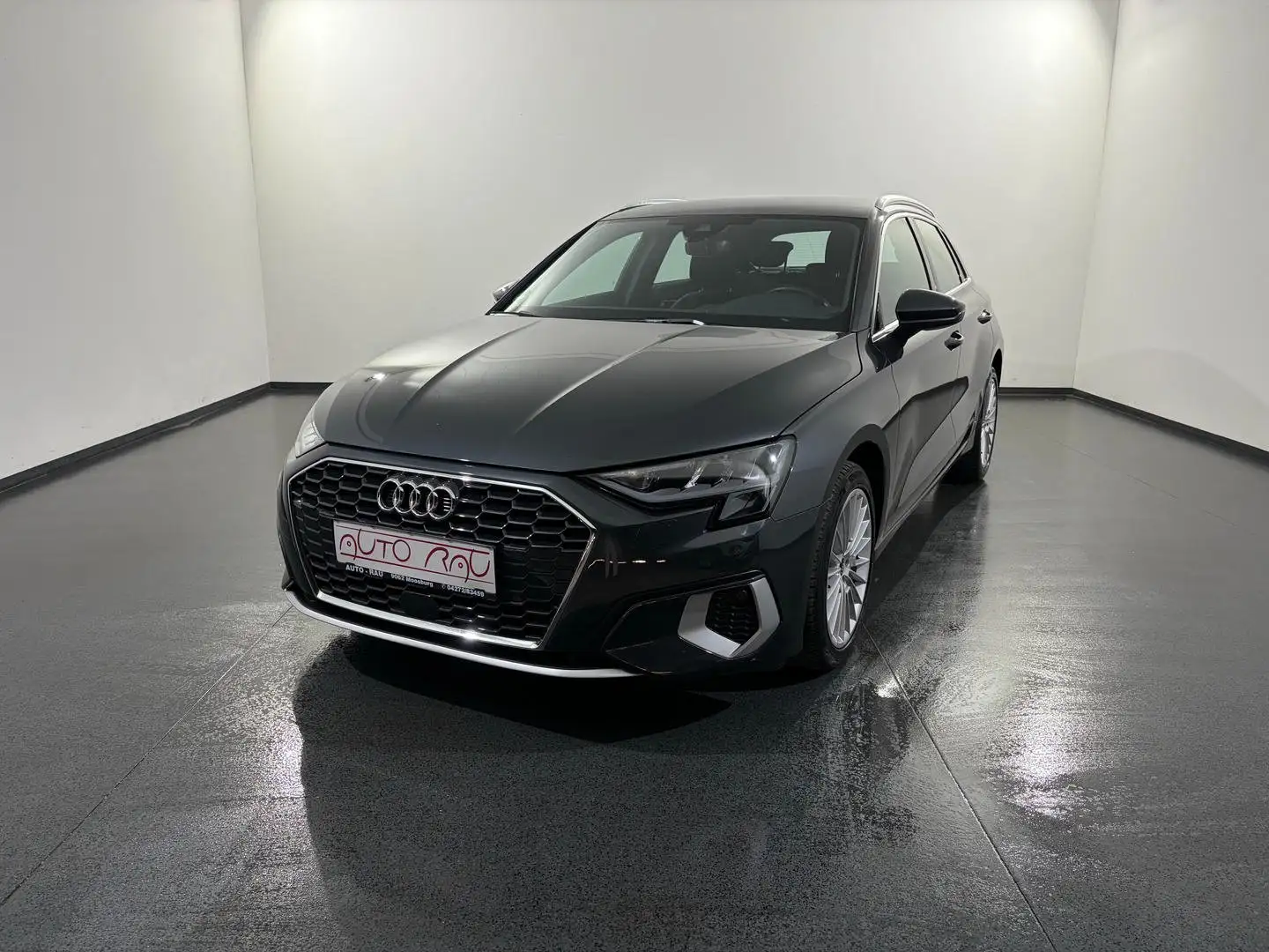 Audi A3 Sportback 30 TDI advanced S-tronic *LED*NAVI* Grau - 2