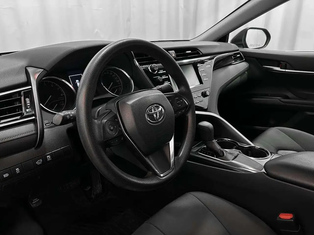 Toyota Camry снимка Toyota Camry