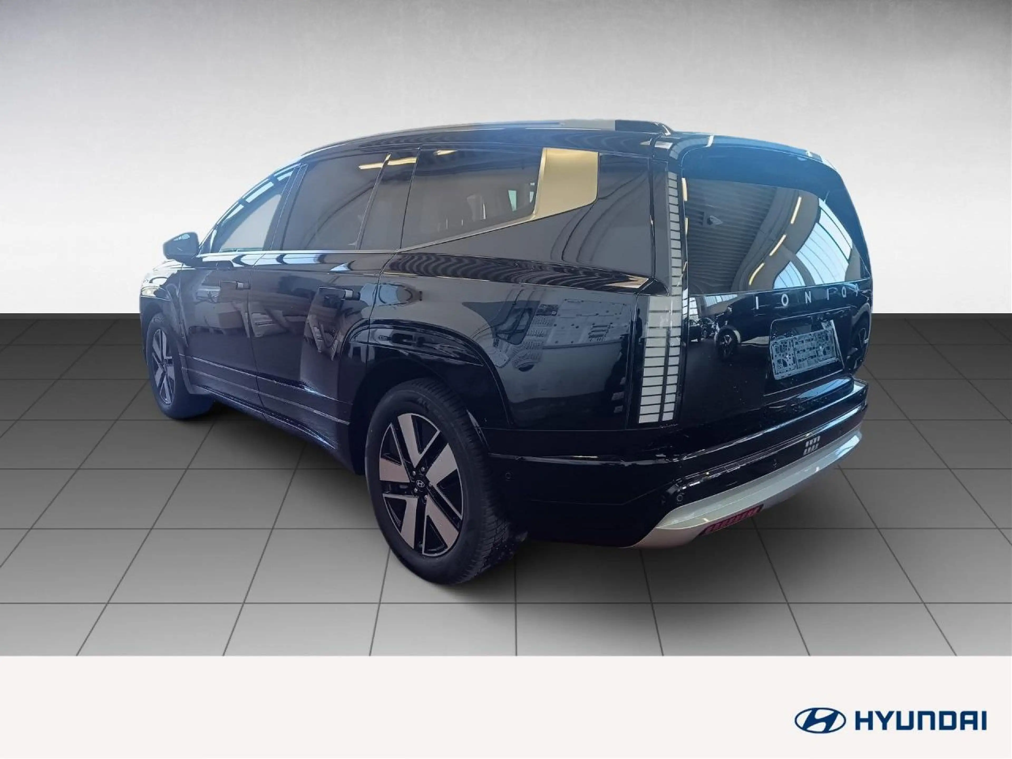 Hyundai IONIQ 9 7-Sitz 110kWh TECHNIQ 4WD 360 MATRIX BOSE — photo 9