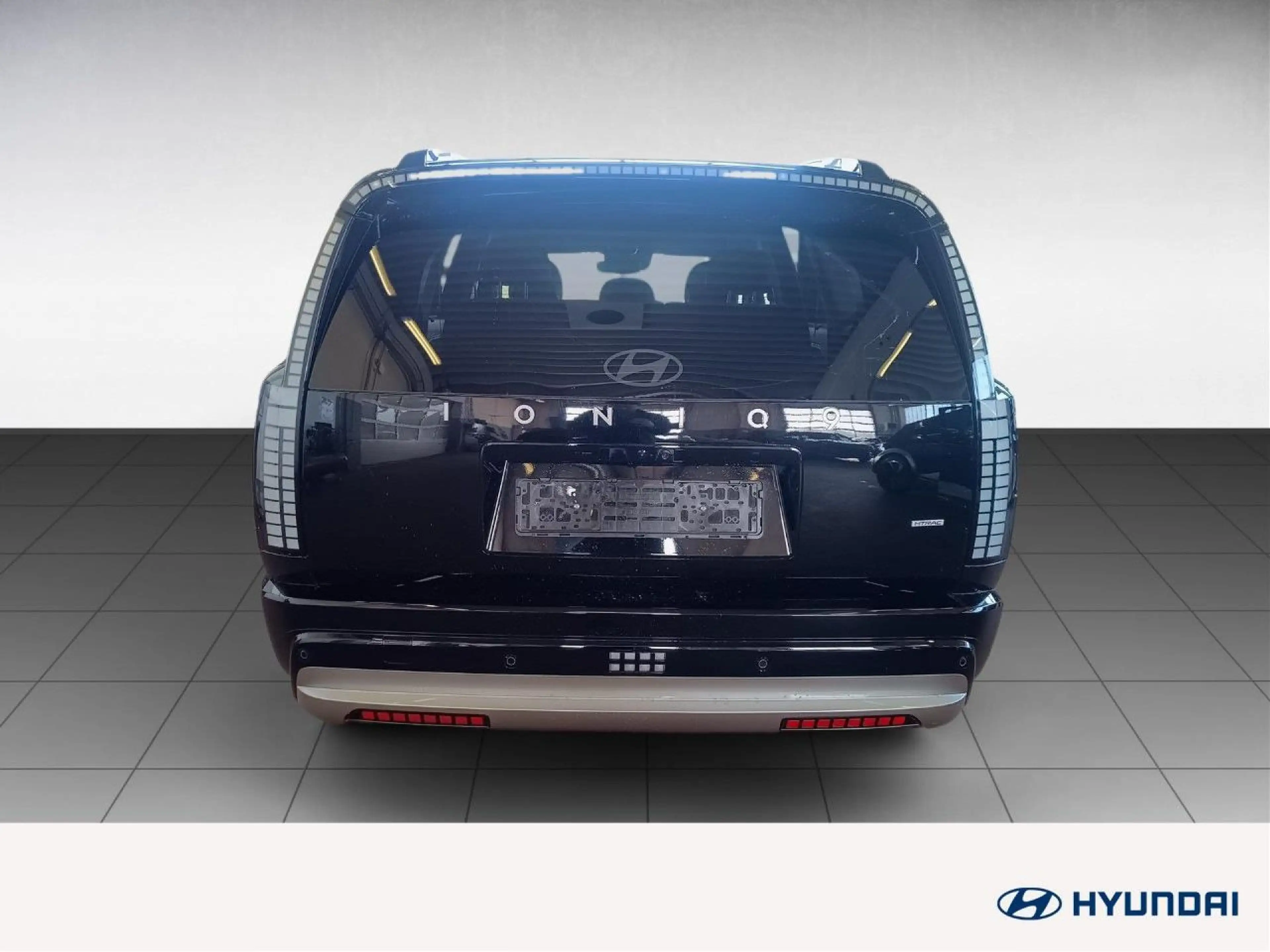 Hyundai IONIQ 9 7-Sitz 110kWh TECHNIQ 4WD 360 MATRIX BOSE — photo 8