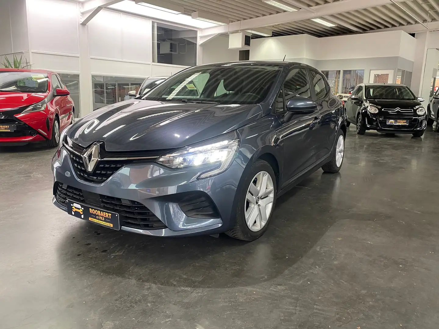 Renault Clio Clio 1.0 TCe avec 1 an 1/2 de garantie Grijs - 1