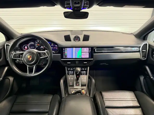 Porsche Cayenne view 2