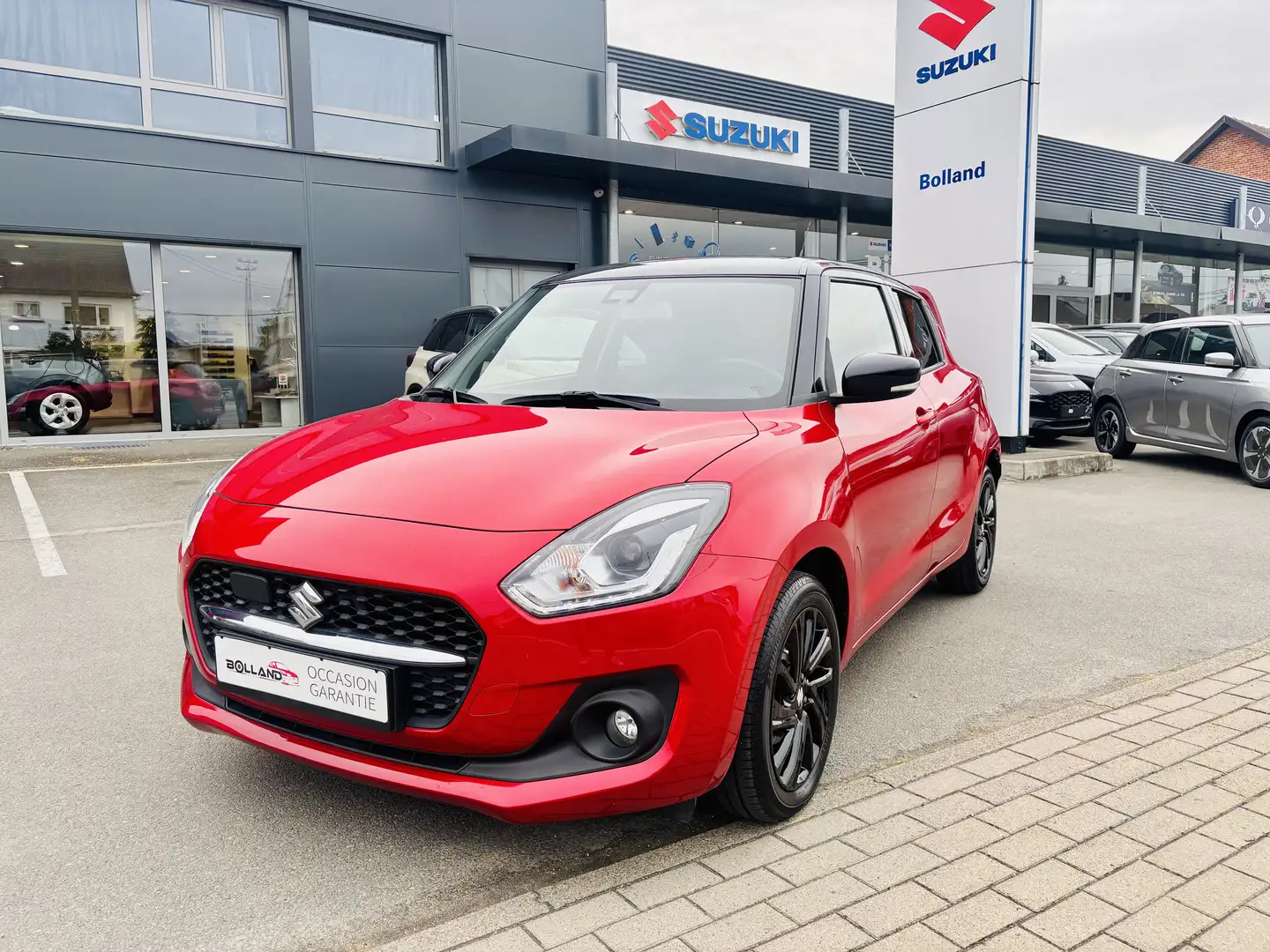 Suzuki Swift Swift 1.2i  GLX 12V CVT / GARANTIE CONSTR. 07/28 Rouge - 1
