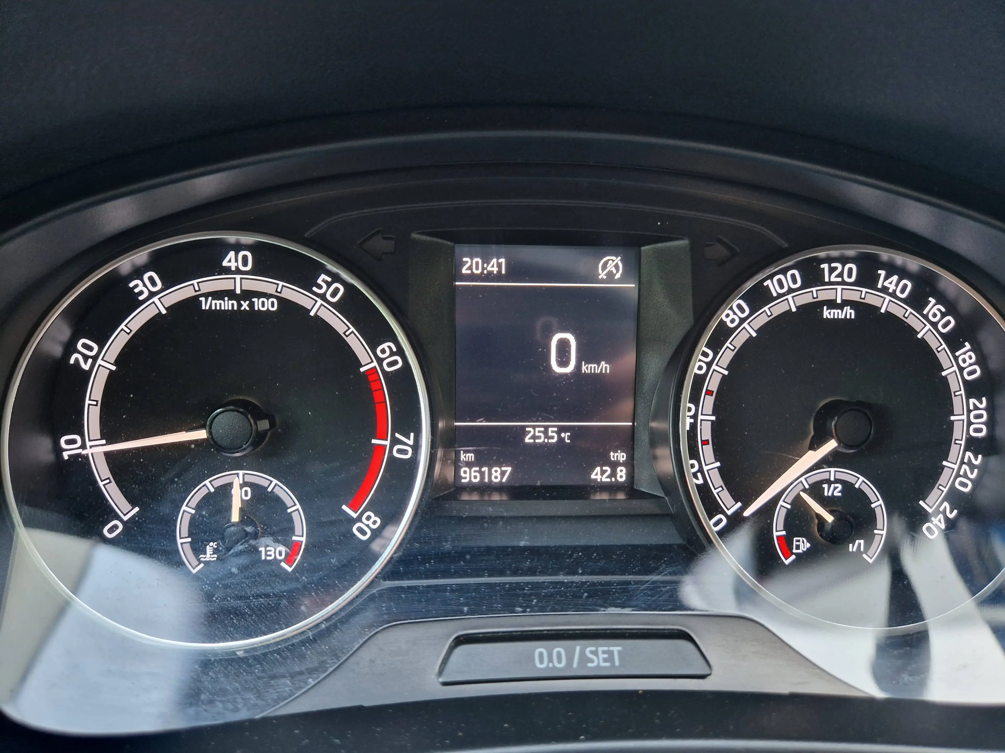 Skoda Rapid/Spaceback Klima 96Tkm LED Sitzhzg ESP 2Hd Scheckh PDC — photo 15