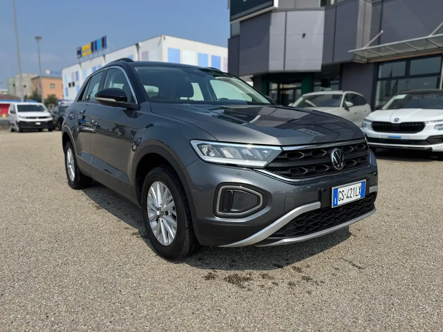 Volkswagen T-Roc 2.0 TDI SCR Life Grigio - 2