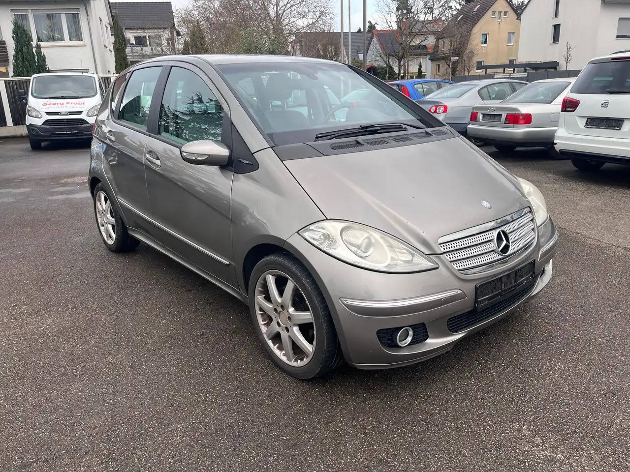 Mercedes-Benz A 200