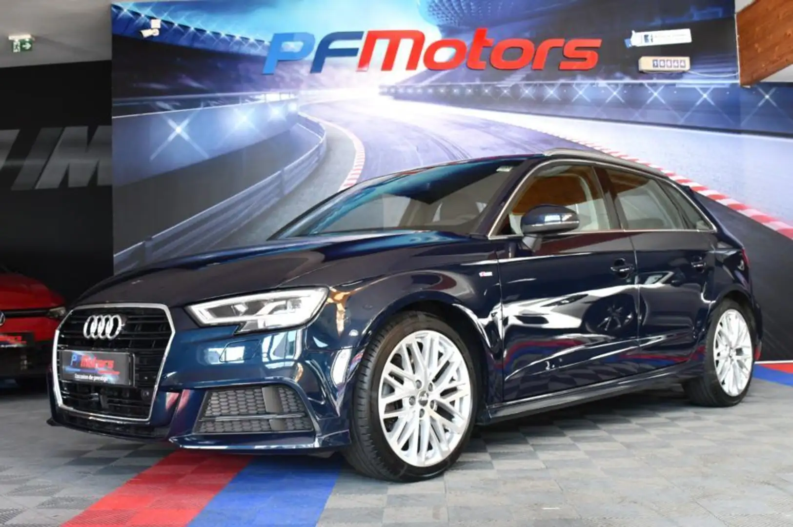 Audi A3 S-Line Ambition Luxe 35 TDI 150 S-Tronic GPS Virtual Attelage Car Play Pré Sense ACC Induction JA 18 Bleu - 1