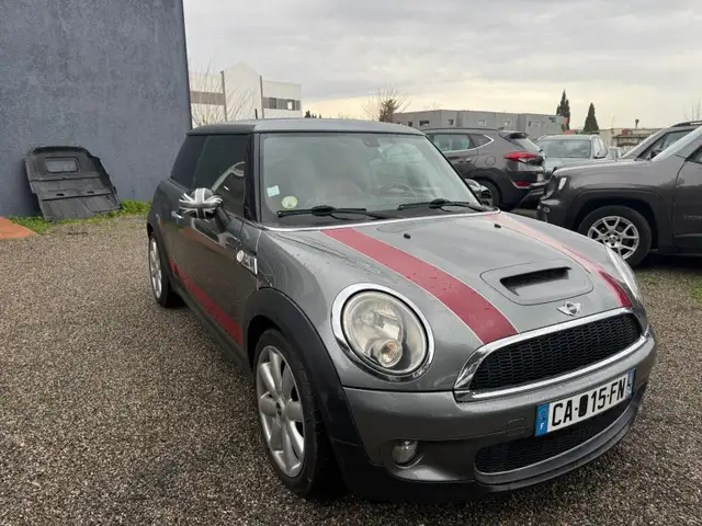 Mini Cooper Cooper view 4