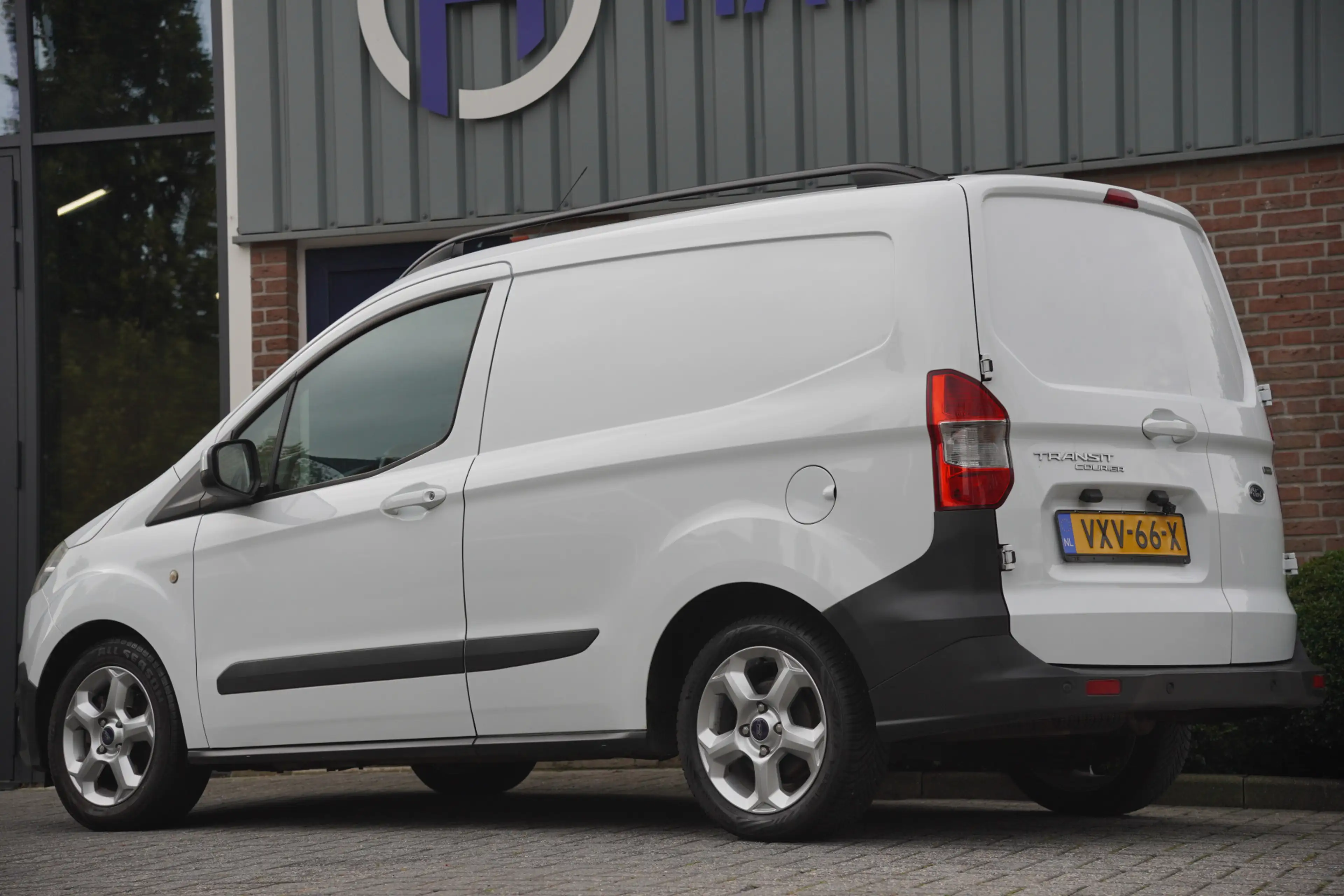 Ford Transit Courier 1.0, AIRCO, STOELVERWARMING, BTW-VRIJ / MARGE — photo 3