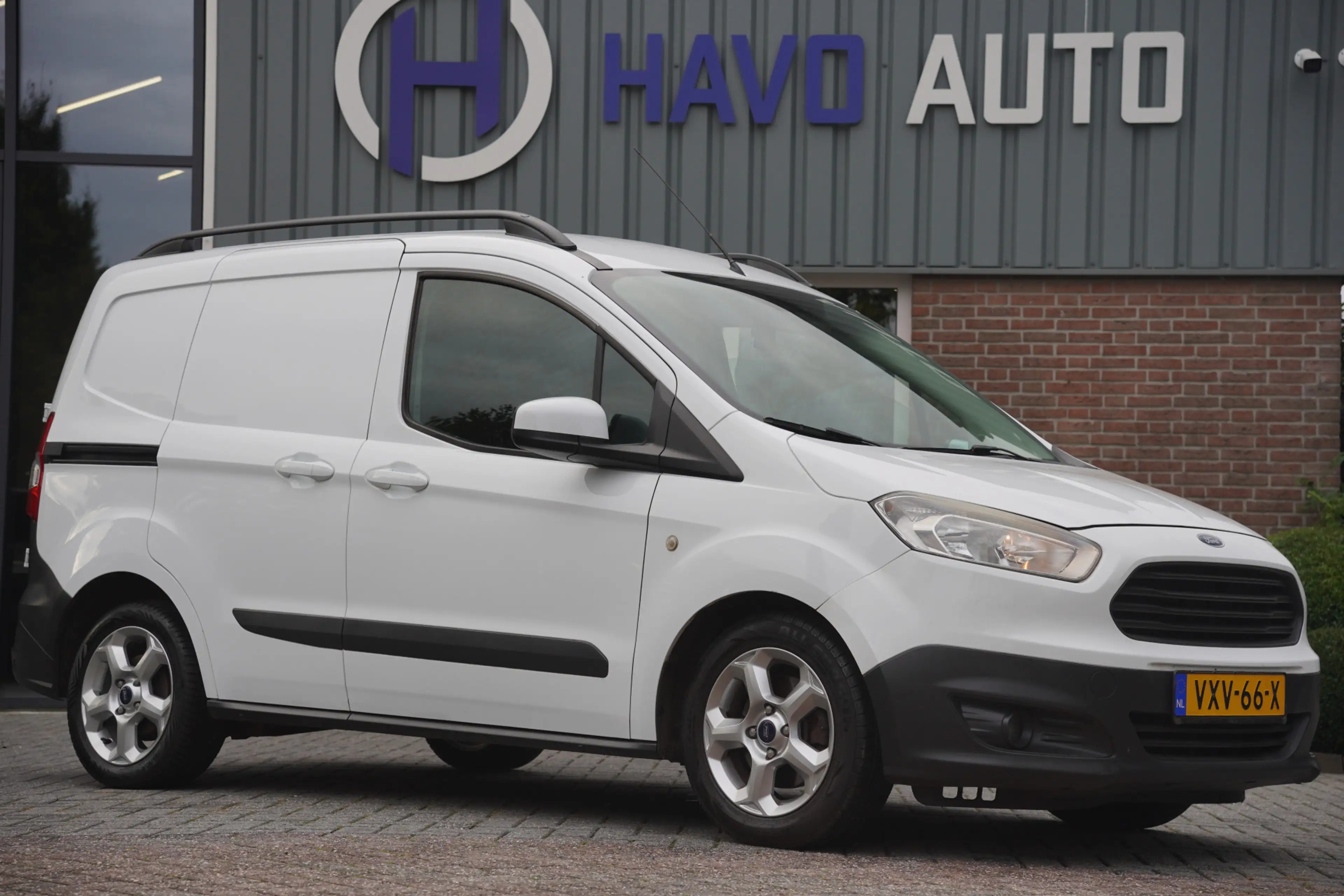 Ford Transit Courier 1.0, AIRCO, STOELVERWARMING, BTW-VRIJ / MARGE