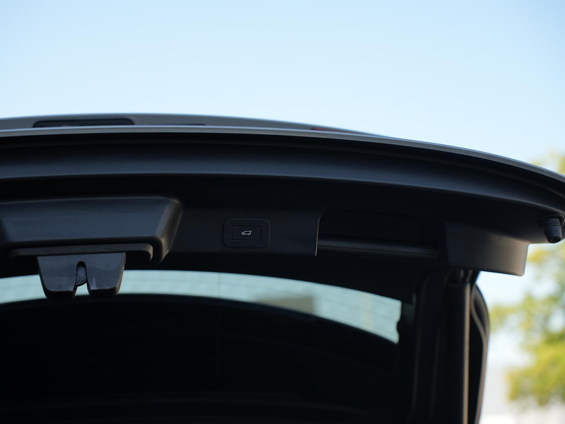 Jaguar F-Pace P400e PHEV R-Dynamic SE | BTW | Panorama schuif-/k — photo 10