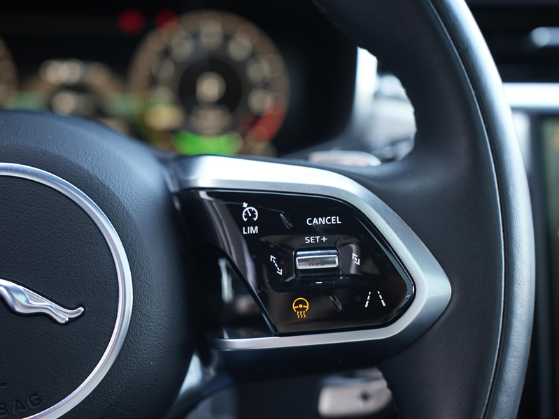 Jaguar F-Pace P400e PHEV R-Dynamic SE | BTW | Panorama schuif-/k — photo 20