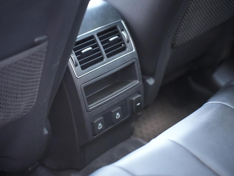 Jaguar F-Pace P400e PHEV R-Dynamic SE | BTW | Panorama schuif-/k — photo 13