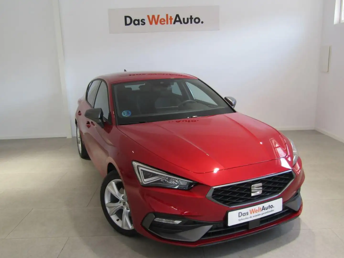 SEAT Leon 1.5 eTSI DSG-7 S&S FR Special Edition 150 Rojo - 1