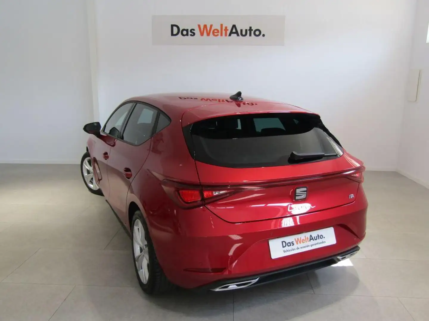 SEAT Leon 1.5 eTSI DSG-7 S&S FR Special Edition 150 Rojo - 2