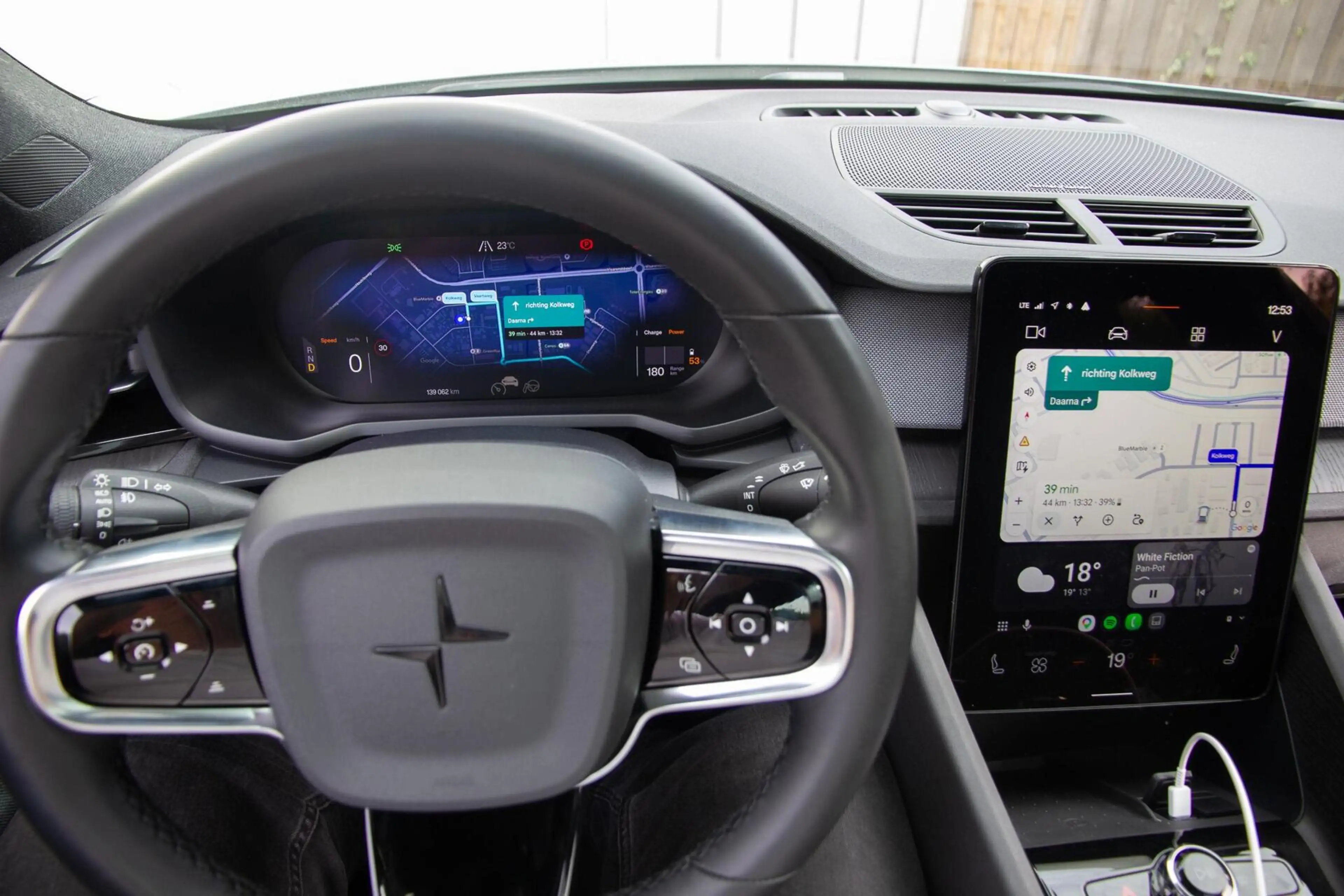 Polestar 2 Standard Range Single Motor 63kWh — photo 20