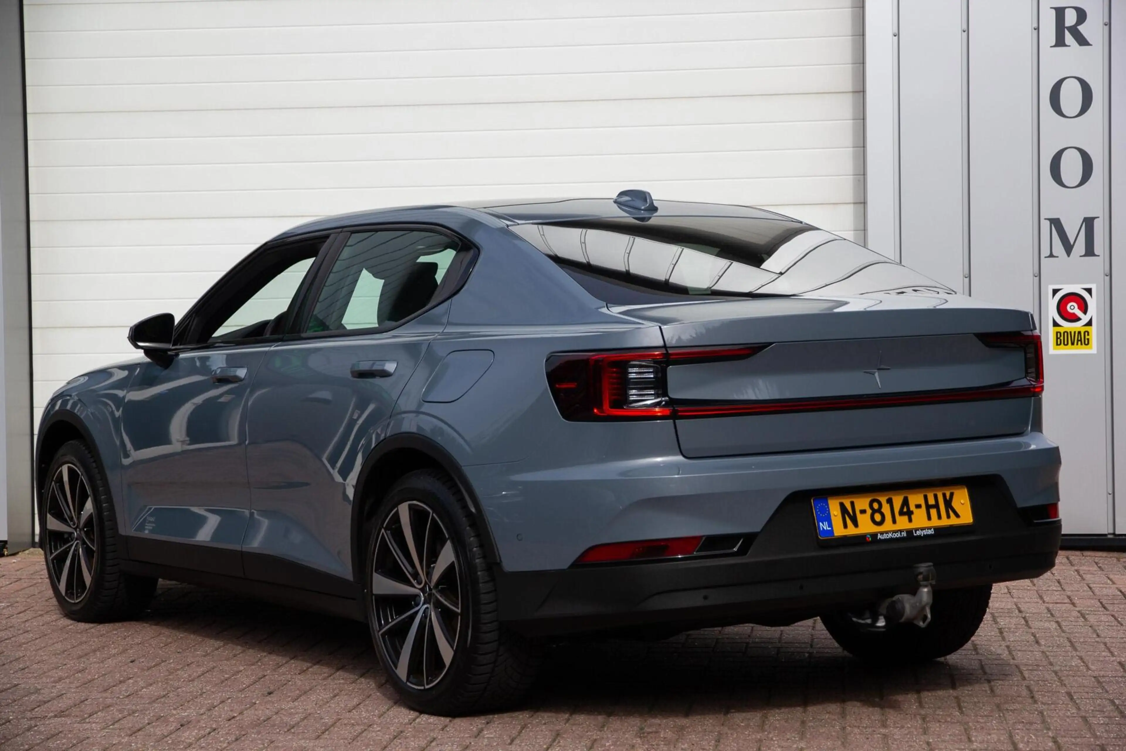 Polestar 2 Standard Range Single Motor 63kWh — photo 3