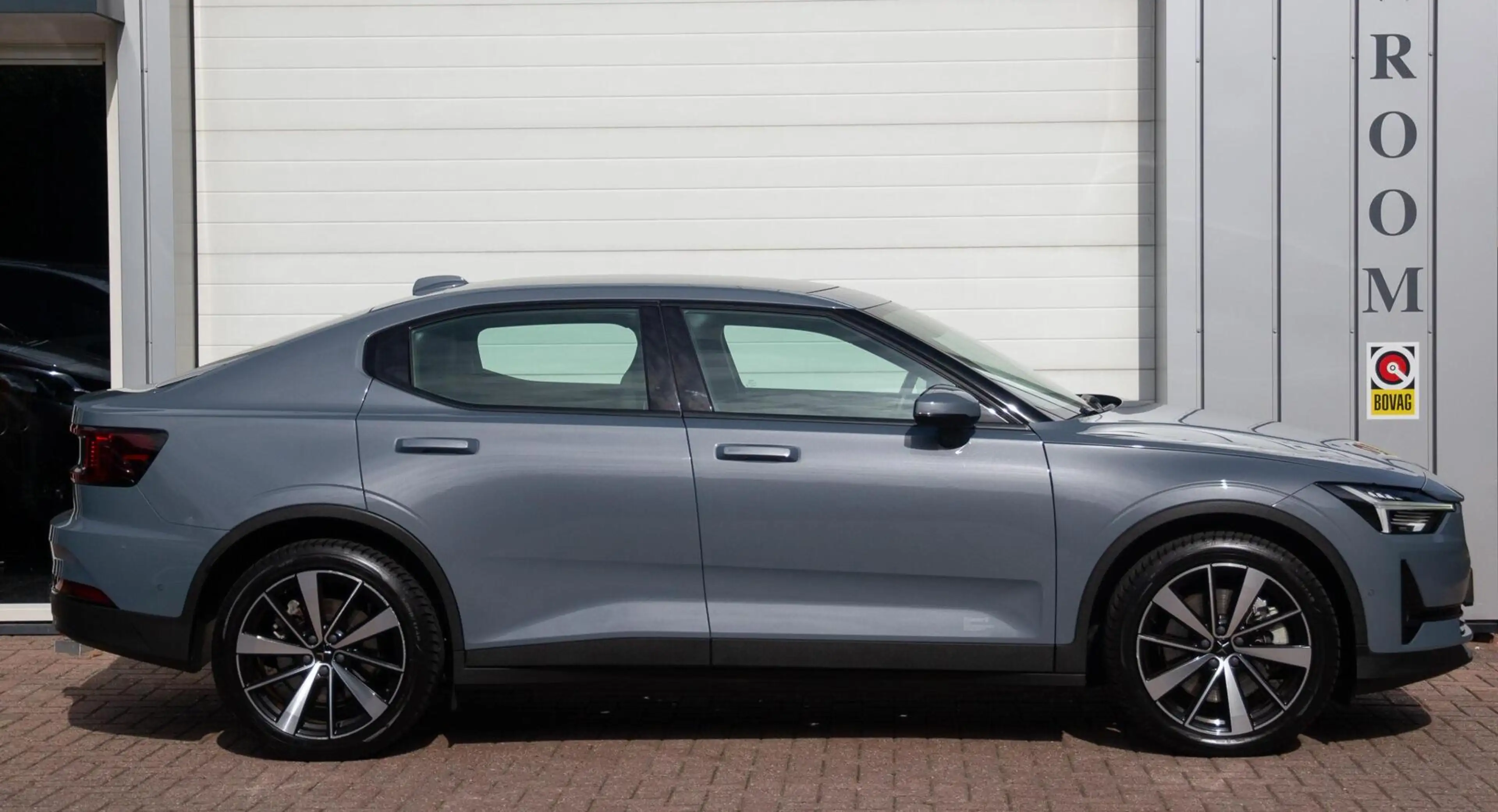Polestar 2 Standard Range Single Motor 63kWh — photo 26