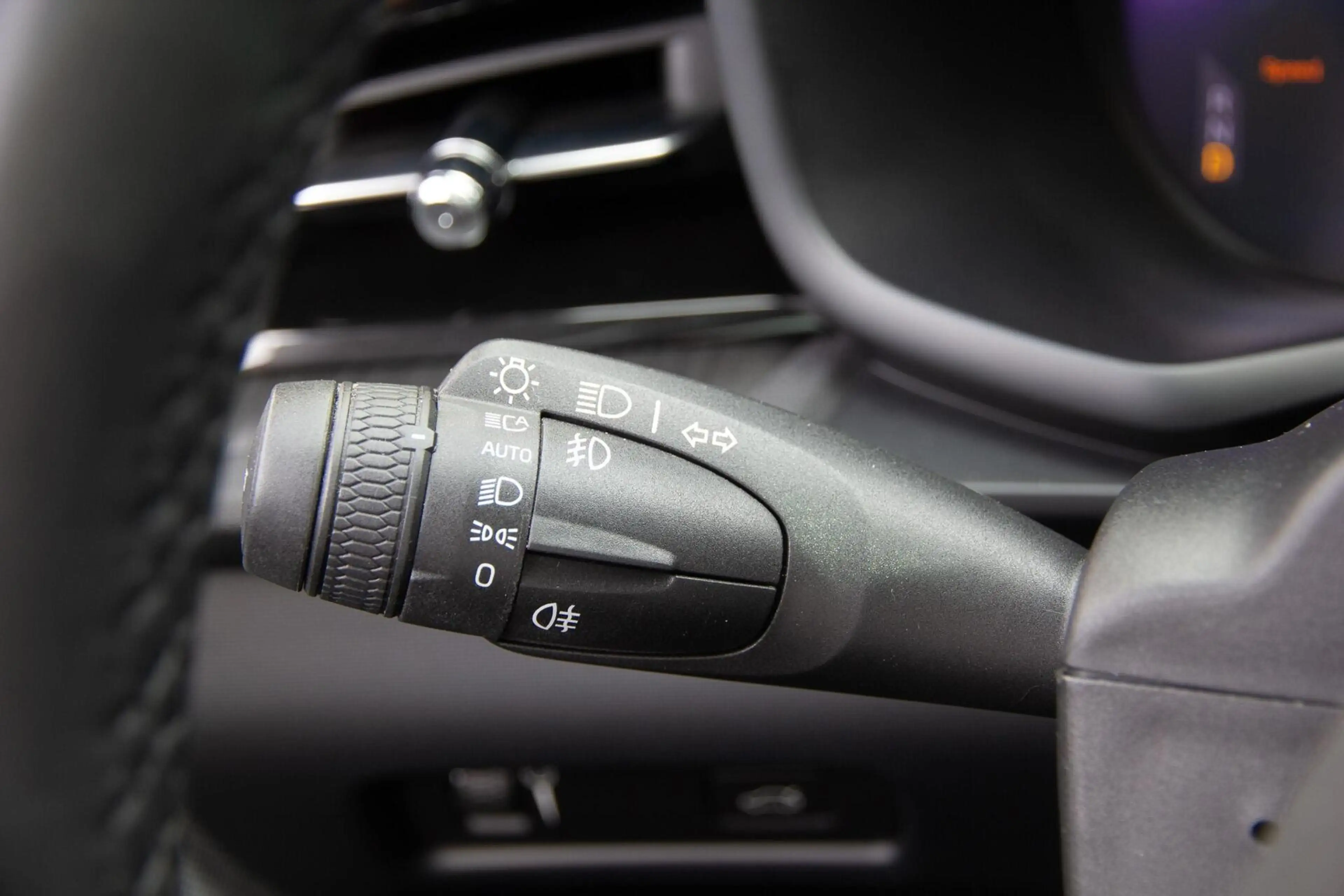 Polestar 2 Standard Range Single Motor 63kWh — photo 33