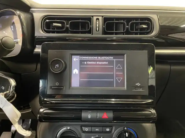 Citroen C3 view 12