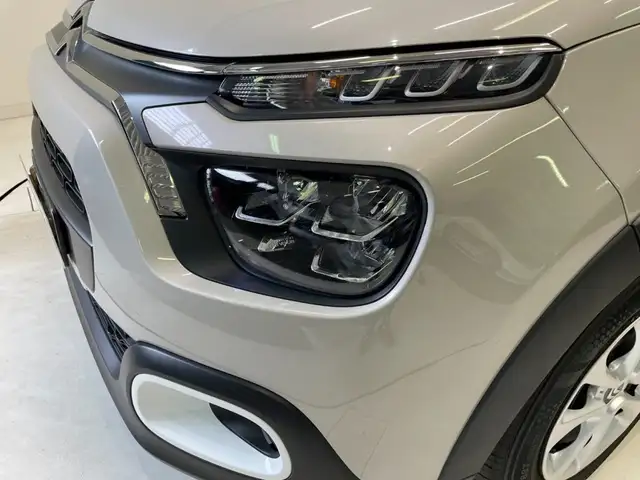 Citroen C3 view 11