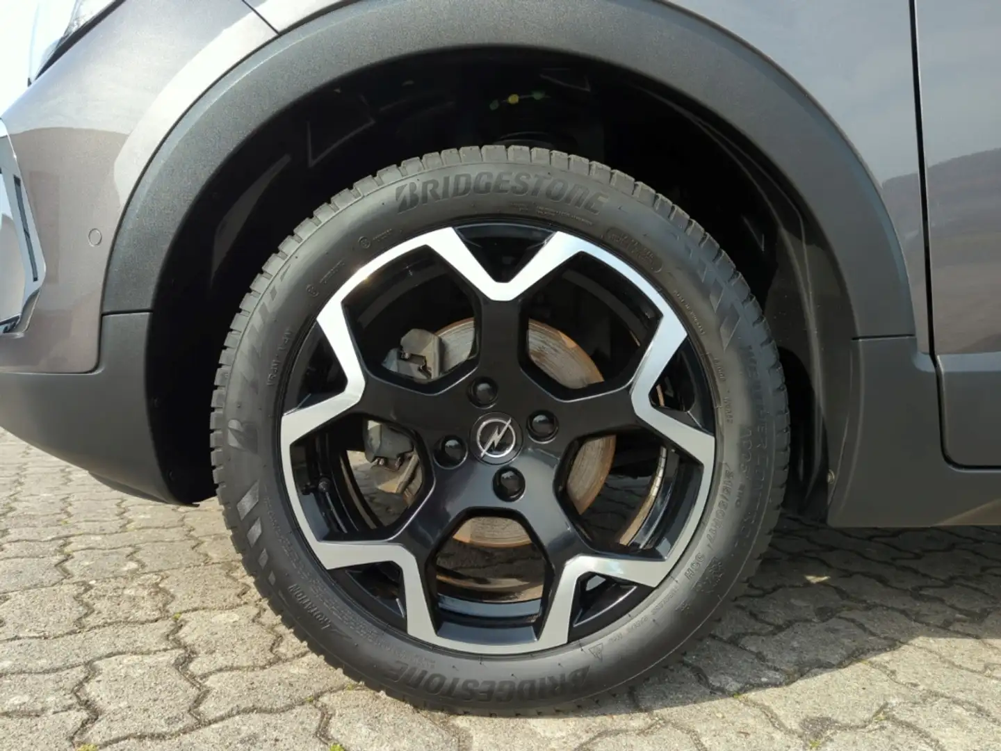 Opel Crossland Ultimate 1.2 Turbo +Alcantara+Kamera+Keyless+ Grau - 2