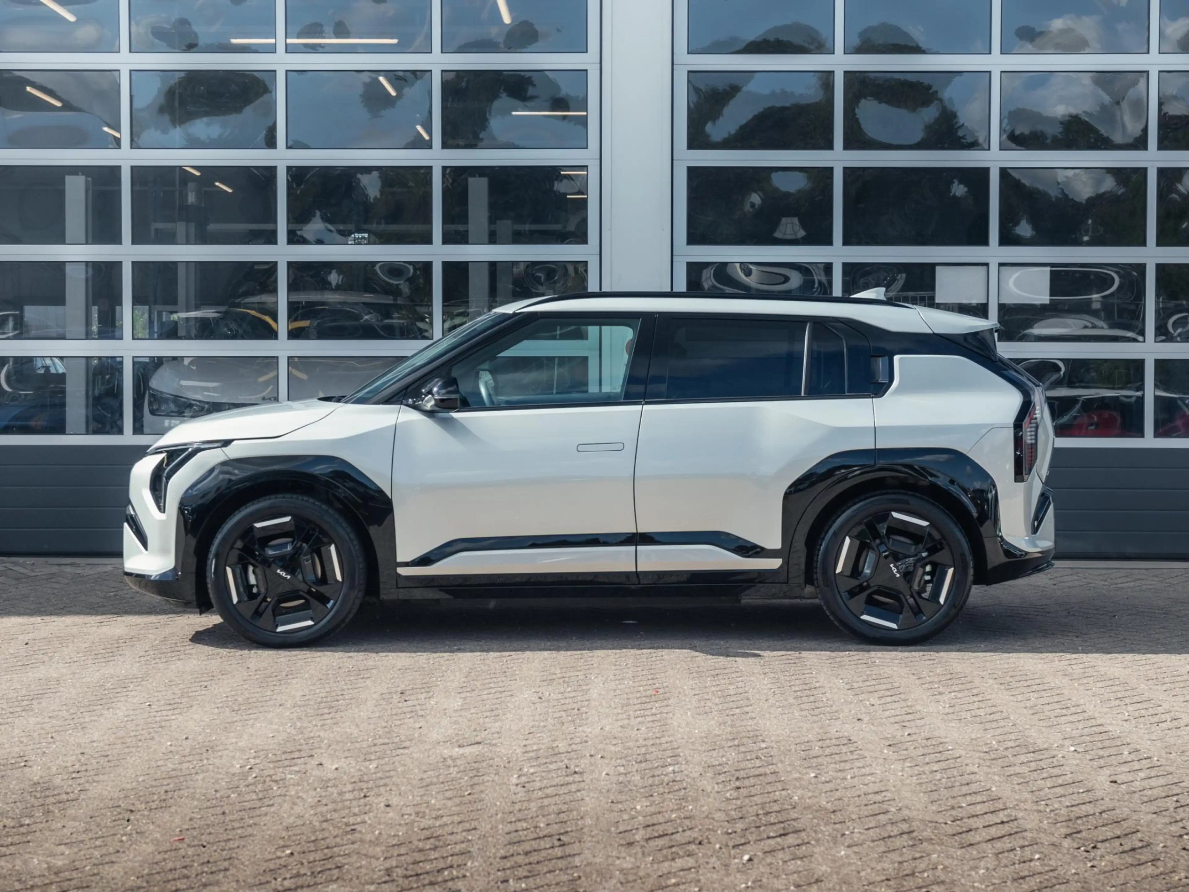 Kia EV3 GT-Line Business Edition 81.4 kWh GT-line interieu — photo 8