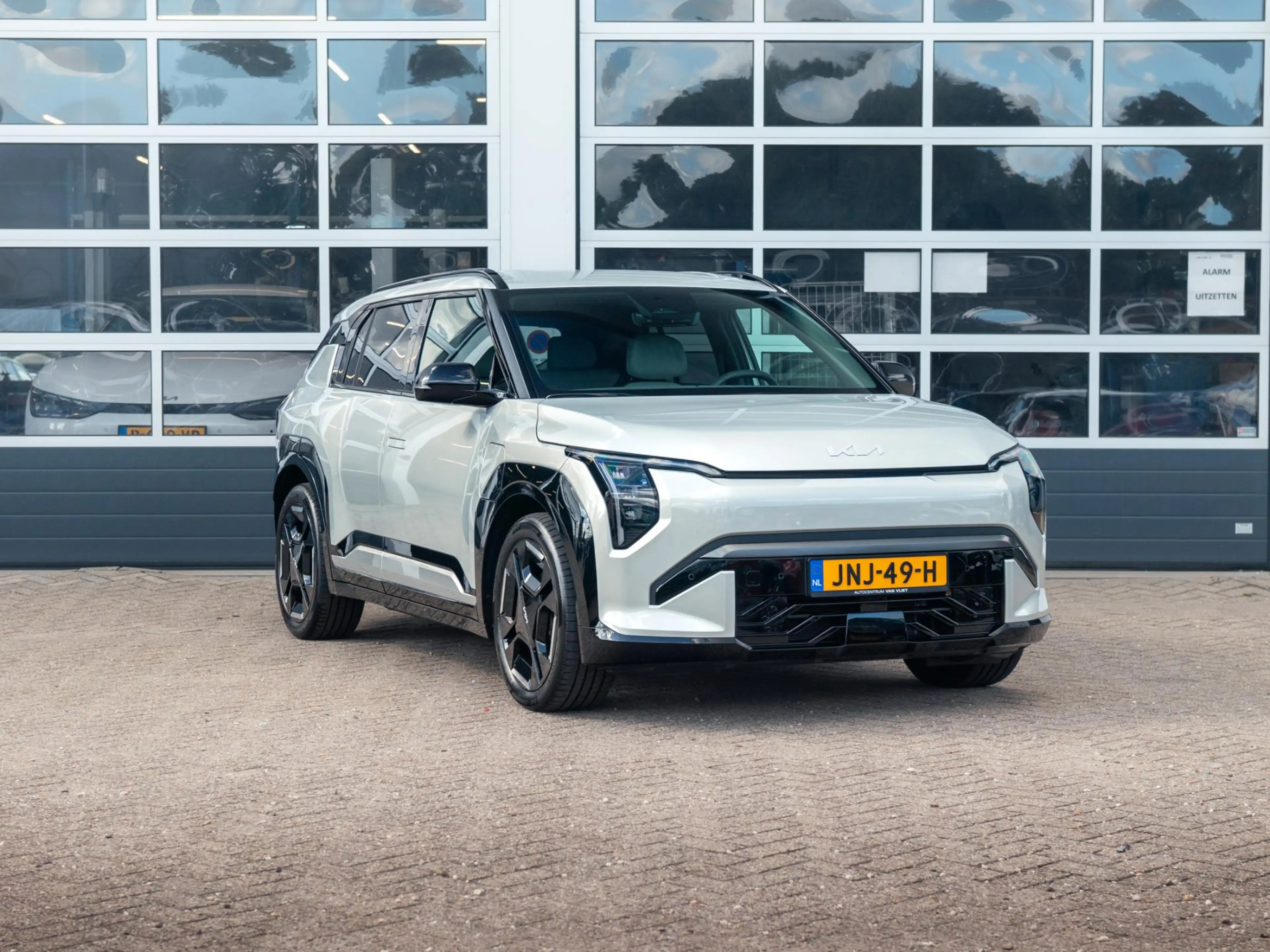 Kia EV3 GT-Line Business Edition 81.4 kWh GT-line interieu — photo 3