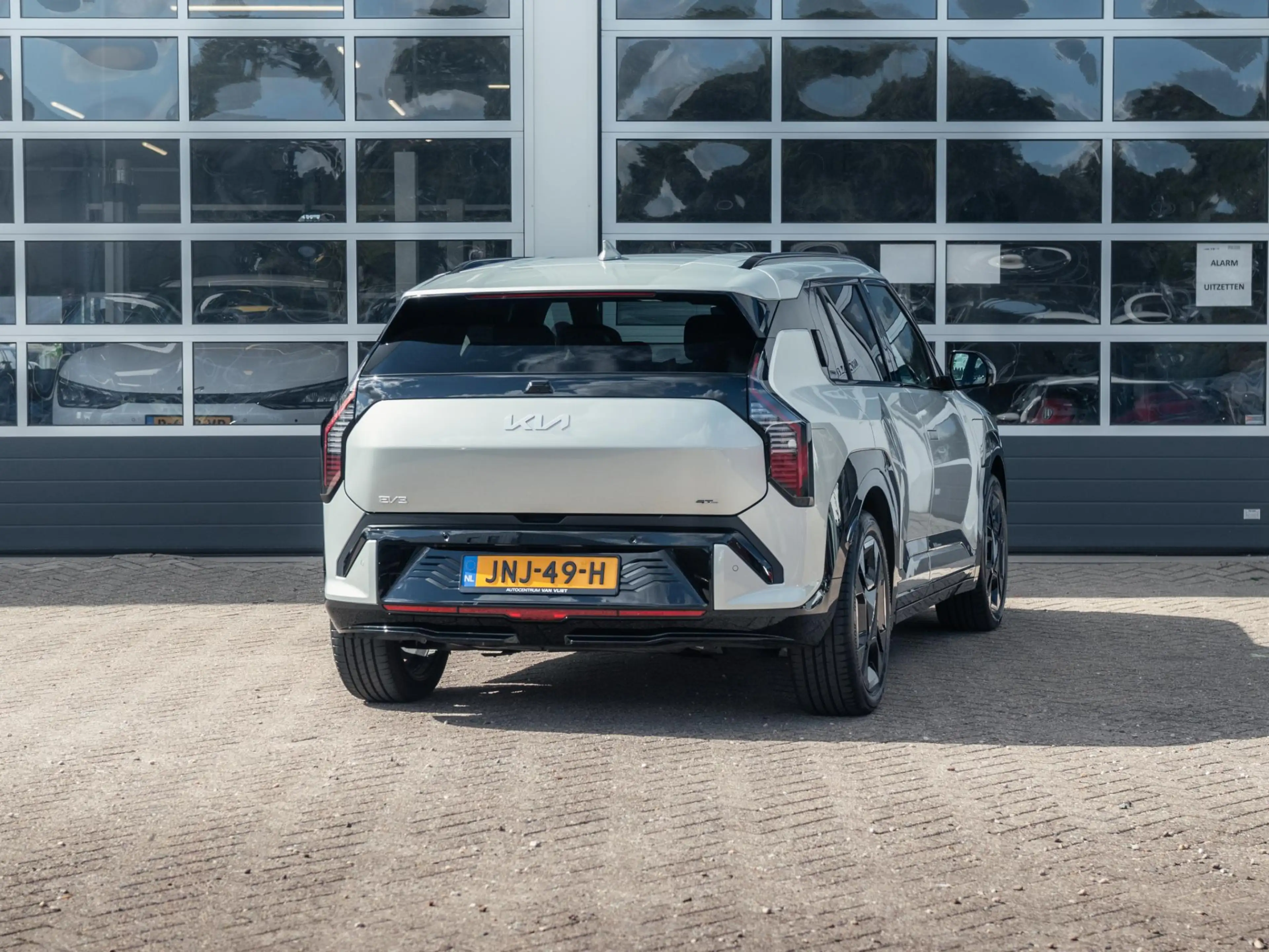 Kia EV3 GT-Line Business Edition 81.4 kWh GT-line interieu — photo 5