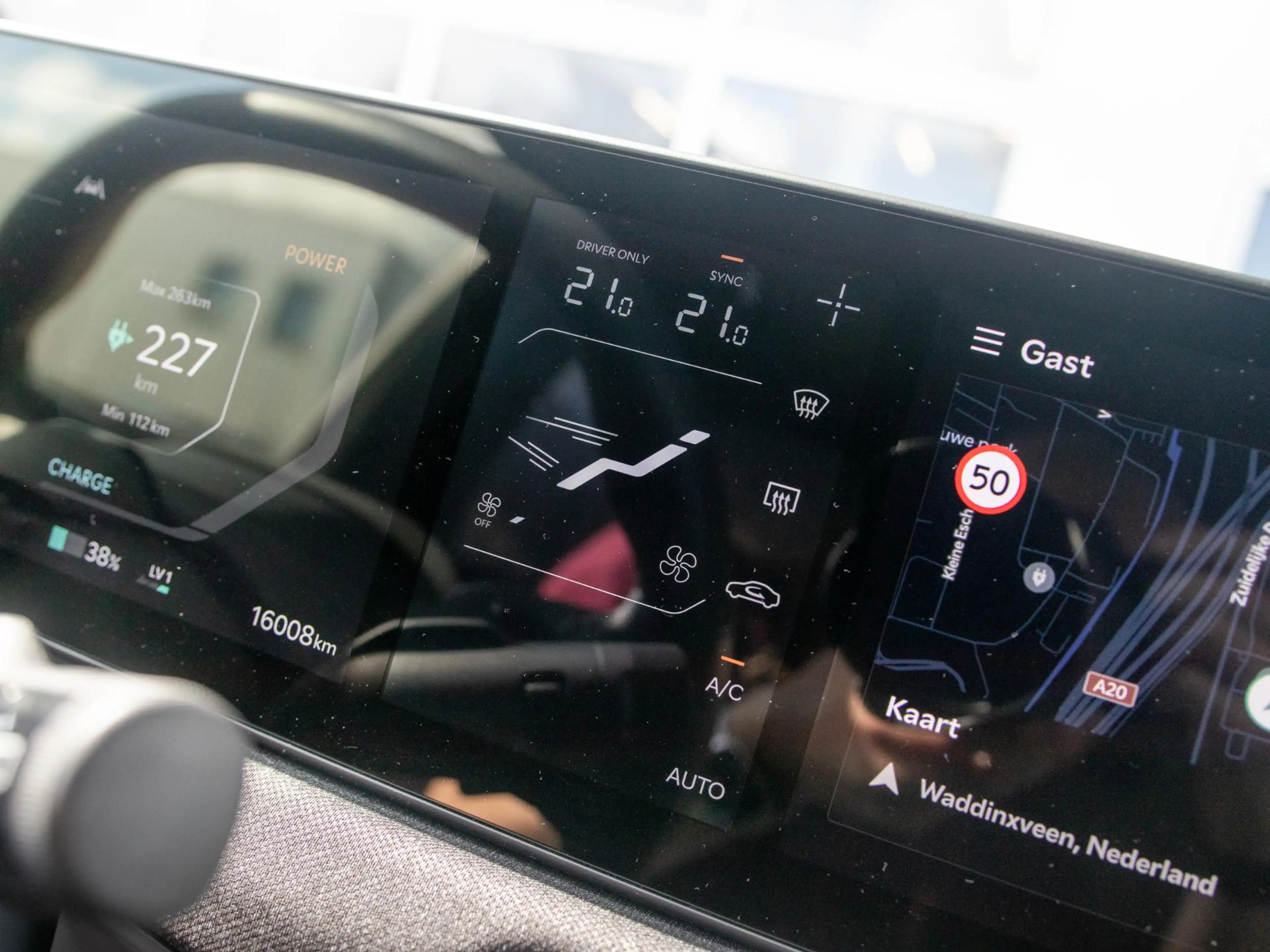 Kia EV3 GT-Line Business Edition 81.4 kWh GT-line interieu — photo 15