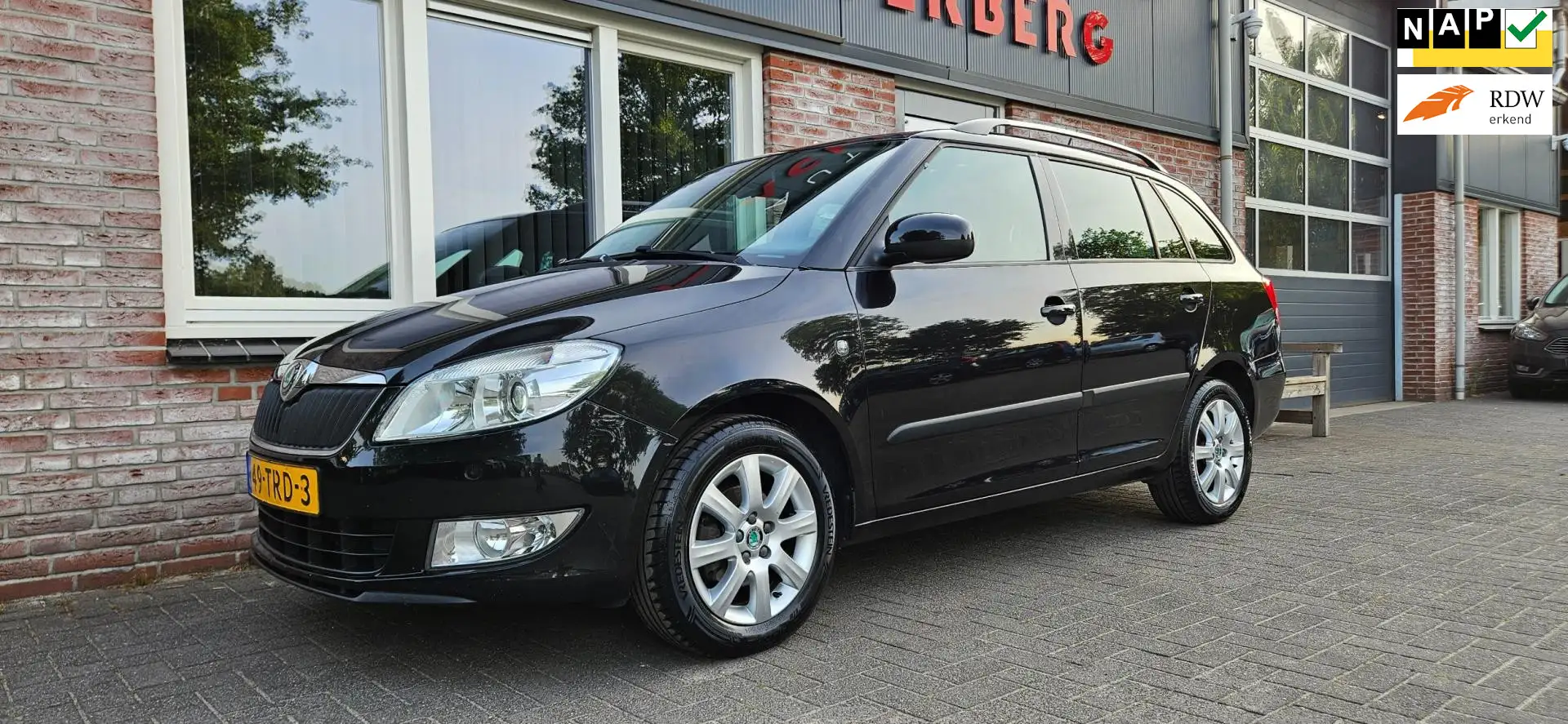 Skoda Fabia Combi 1.2 TSI Style Trekhaak! Airco! Cruise Contro Schwarz - 1