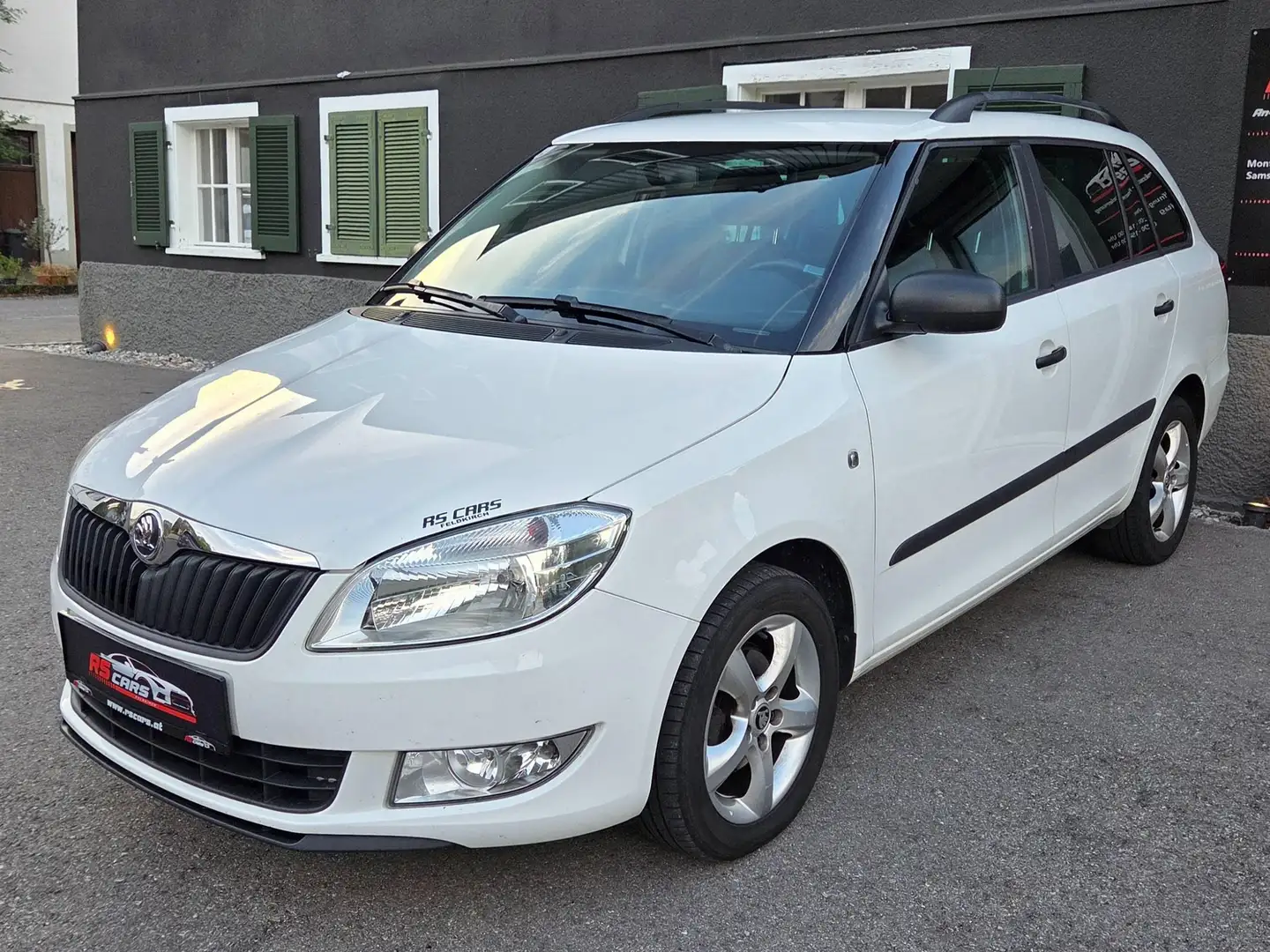 Skoda Fabia Active Ömtc Vorgeführt 07/2027 Weiß - 1
