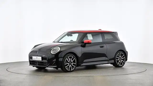 MINI Cooper SE John Cooper Works Trim