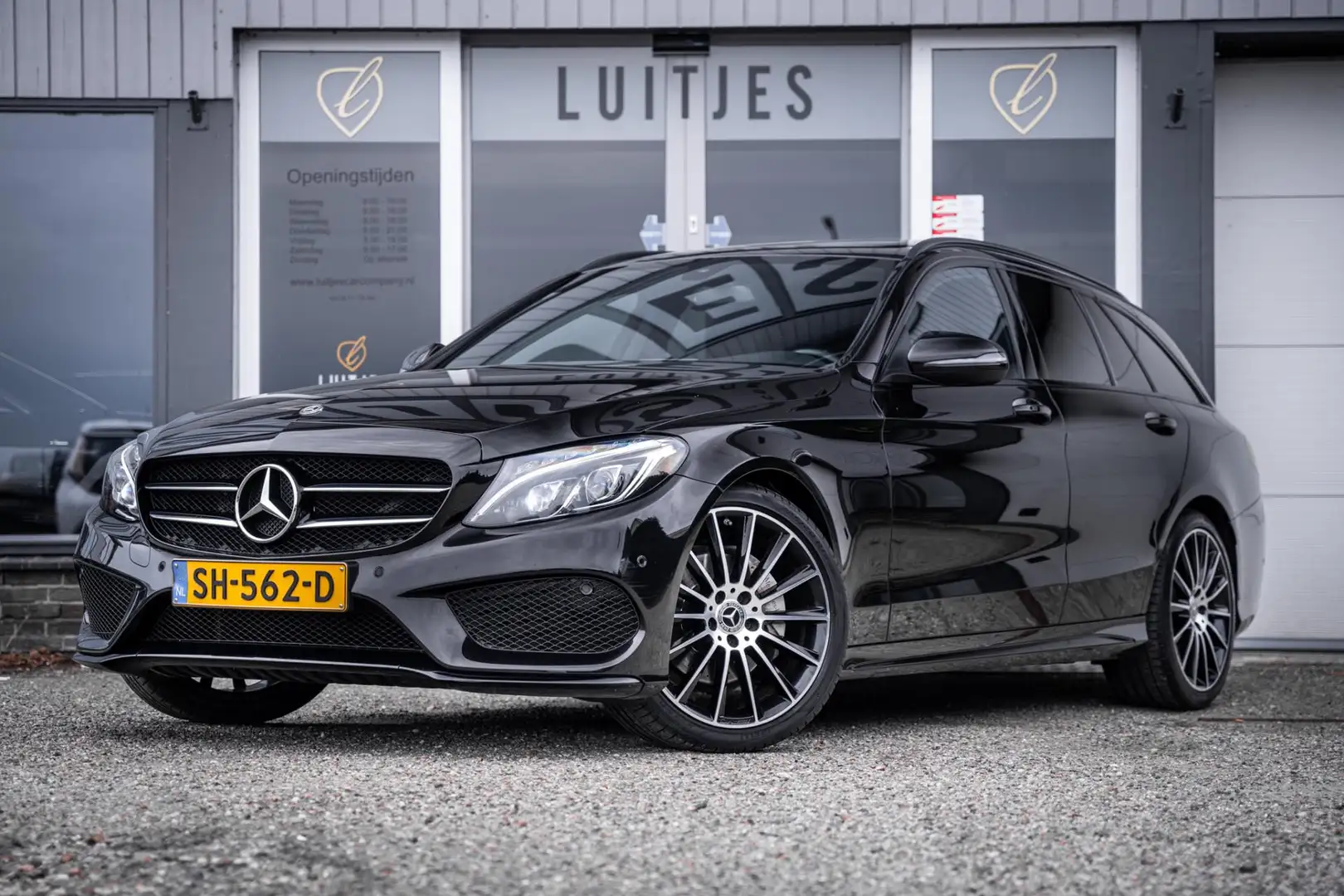 Mercedes-Benz C 180 Estate AMG Sport I Pano-dak I Leder I Org.NL I 1e- Czarny - 1