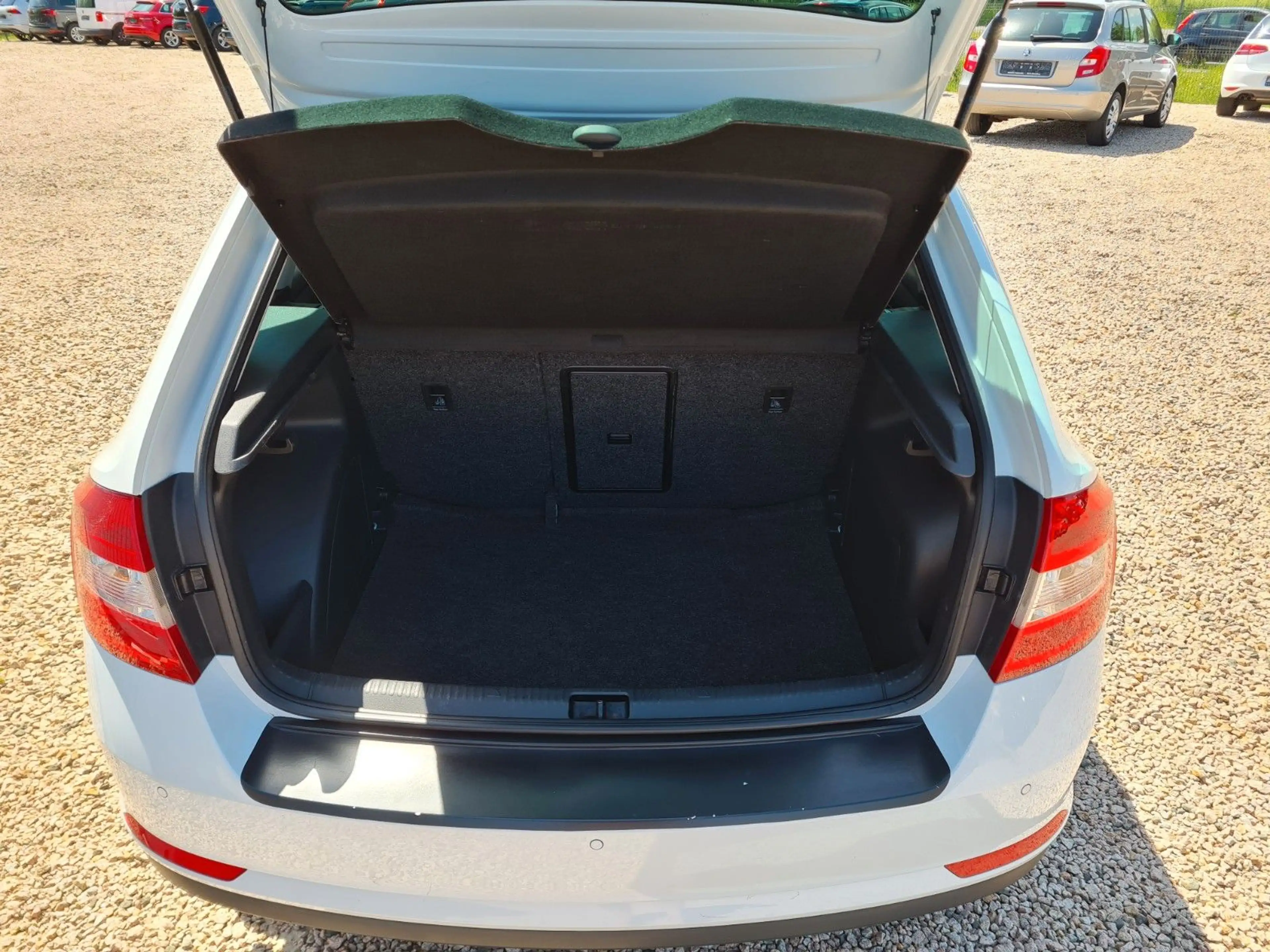 Skoda Rapid/Spaceback Spaceback Drive — photo 11