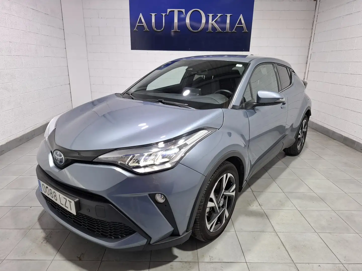Toyota C-HR 180H Advance Gris - 1
