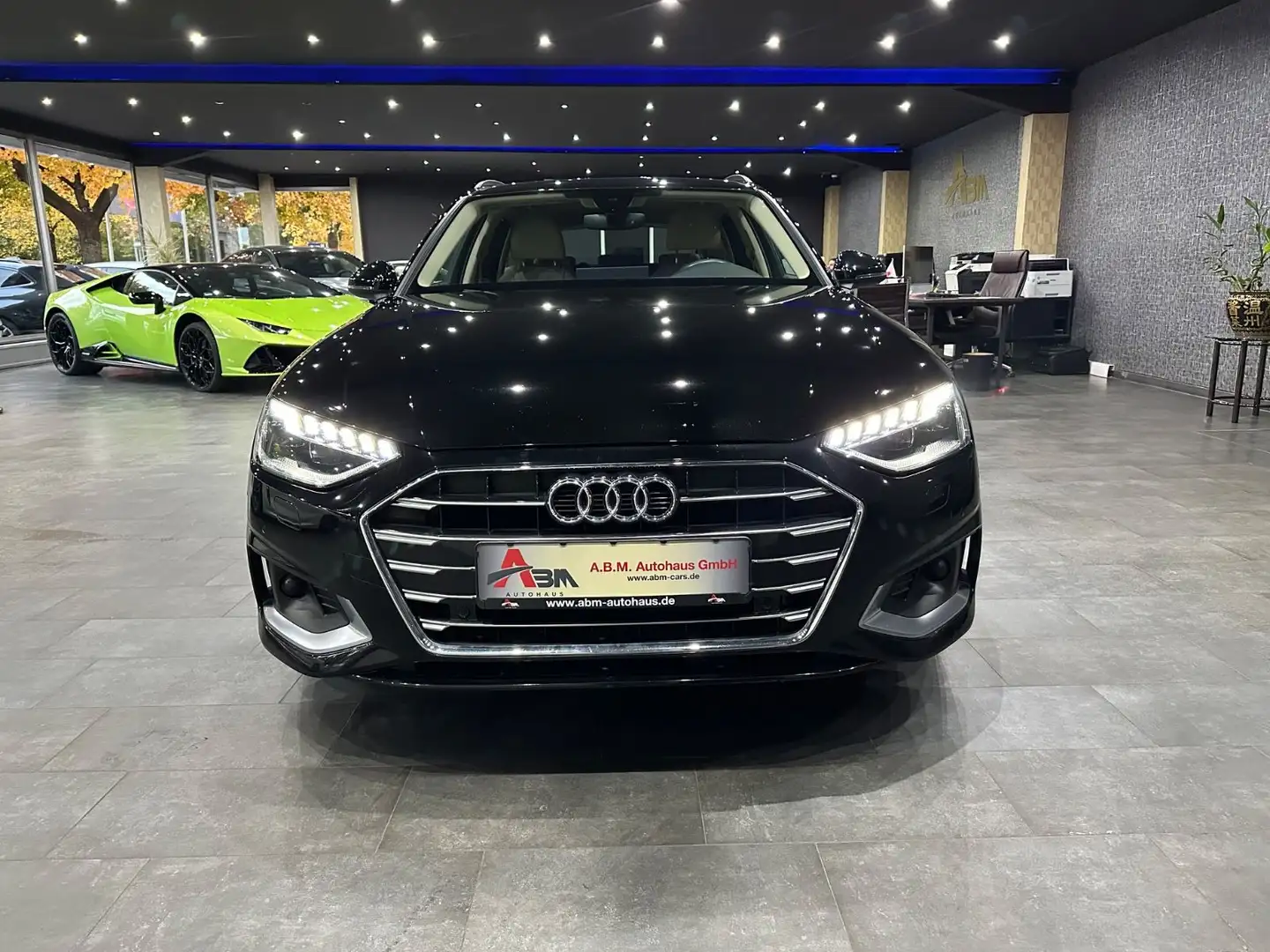 Audi A4 Avant 35 TDI / LEDER / ACC / MATRIX / 1.HAND Schwarz - 2